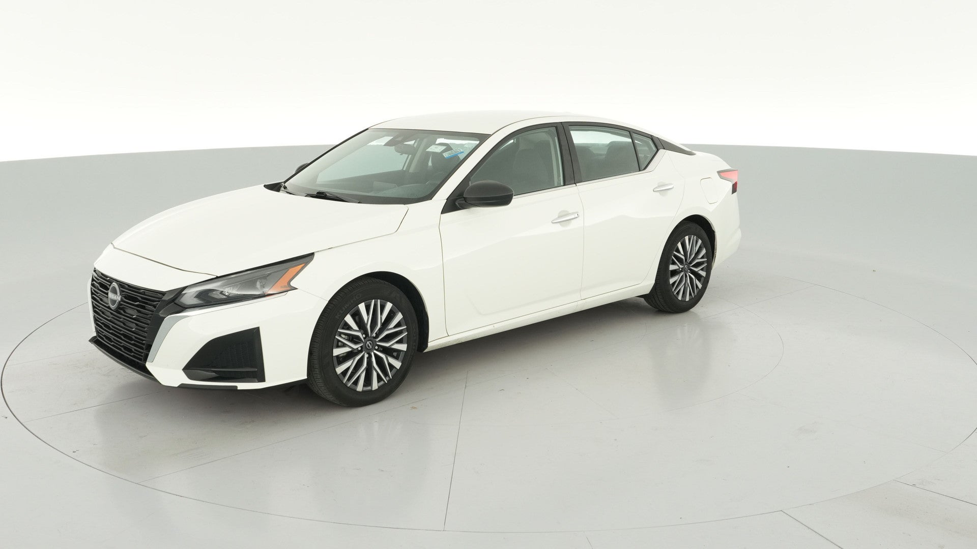 2025 Nissan Altima vehicle photo