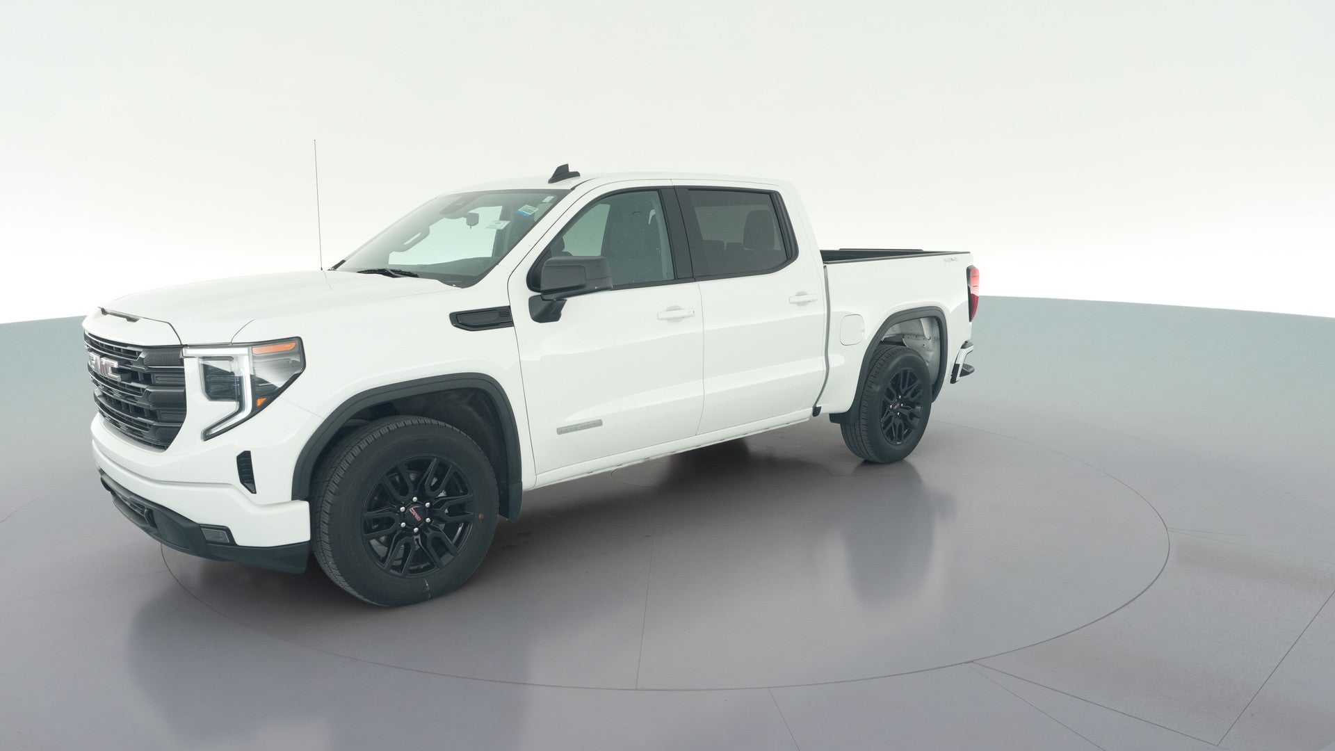 2024 GMC Sierra 1500 Crew Cab vehicle photo