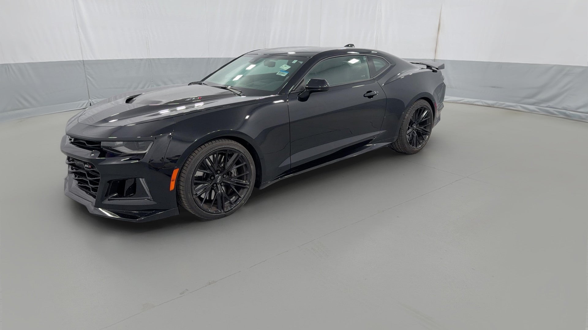 2023 Chevrolet Camaro vehicle photo