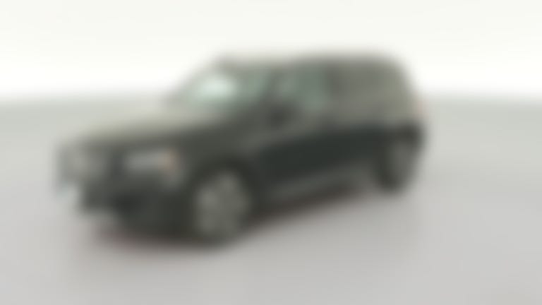 2025 Mercedes-Benz GLB vehicle photo