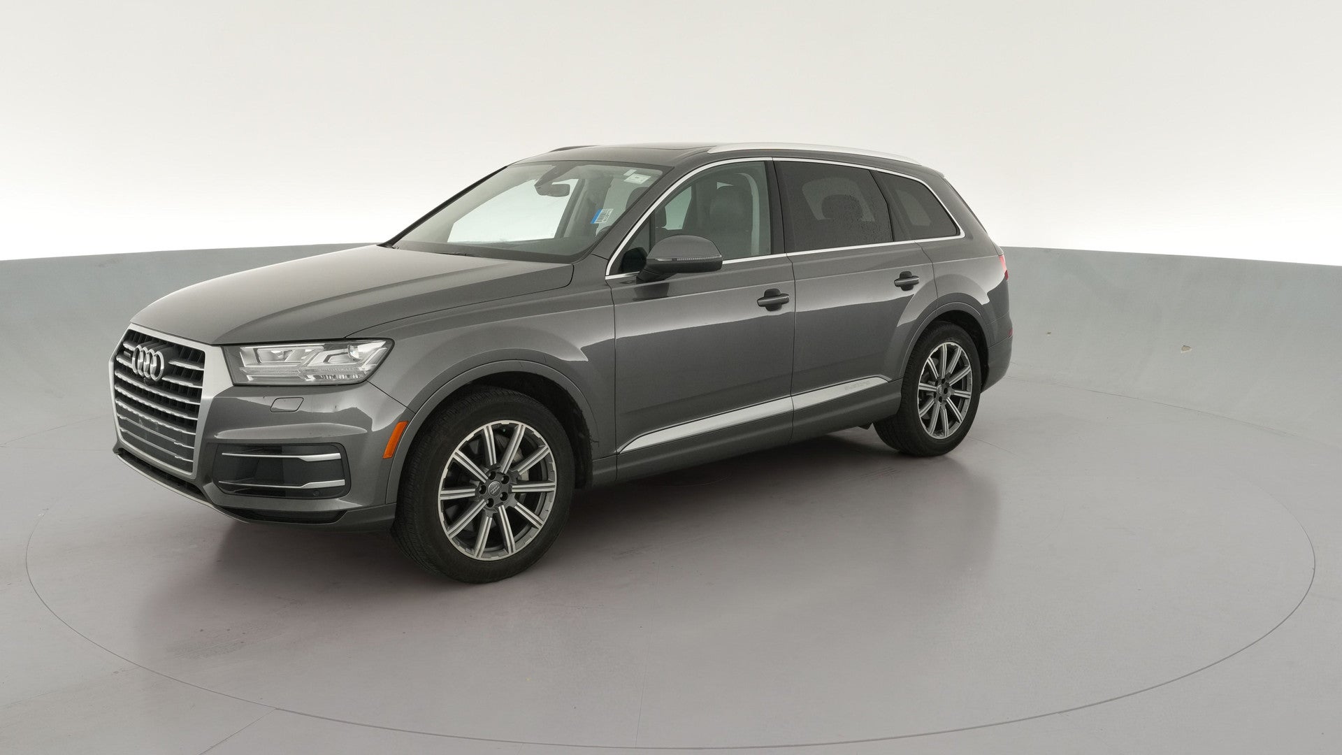 2019 Audi Q7 vehicle photo