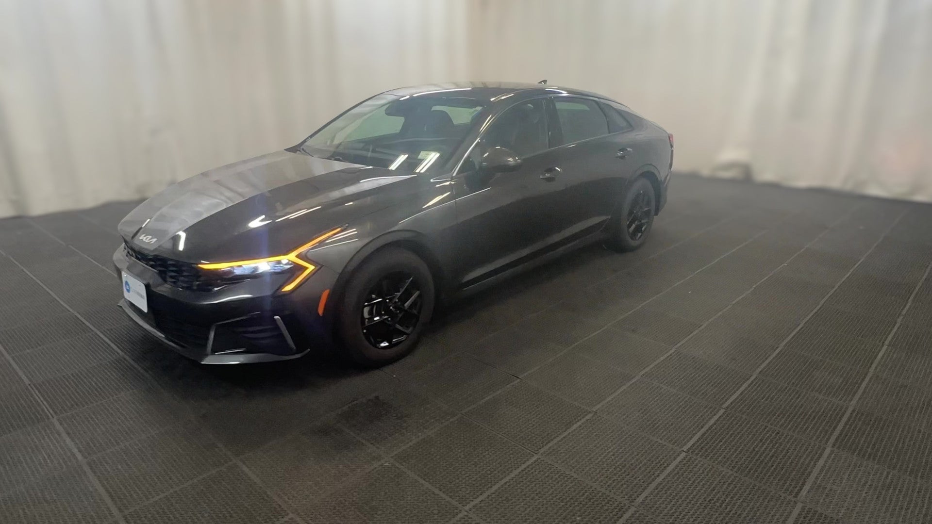 2025 Kia K5 vehicle photo