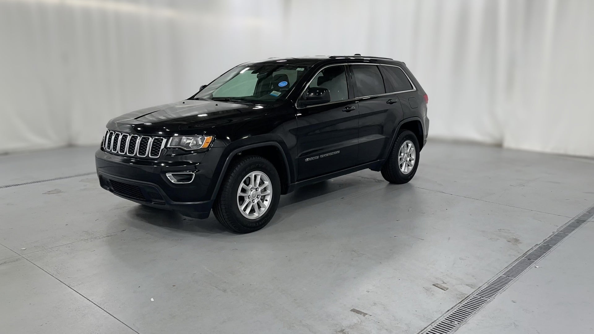2018 Jeep Grand Cherokee vehicle photo