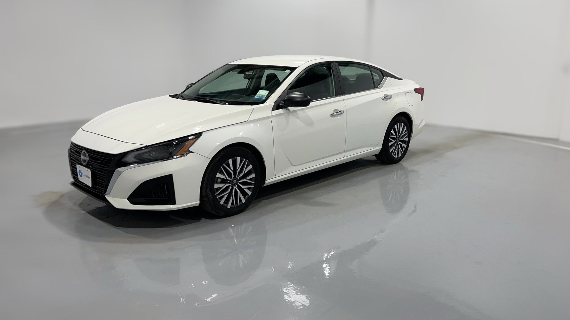 2025 Nissan Altima vehicle photo
