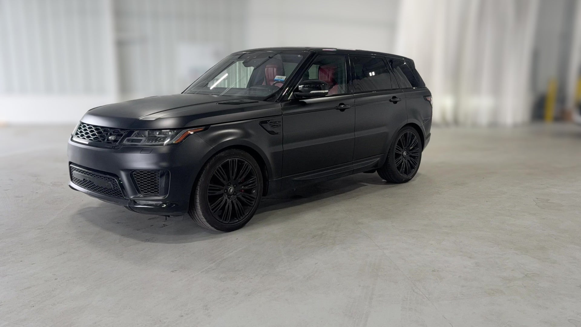 2018 Land Rover Range Rover Sport vehicle photo