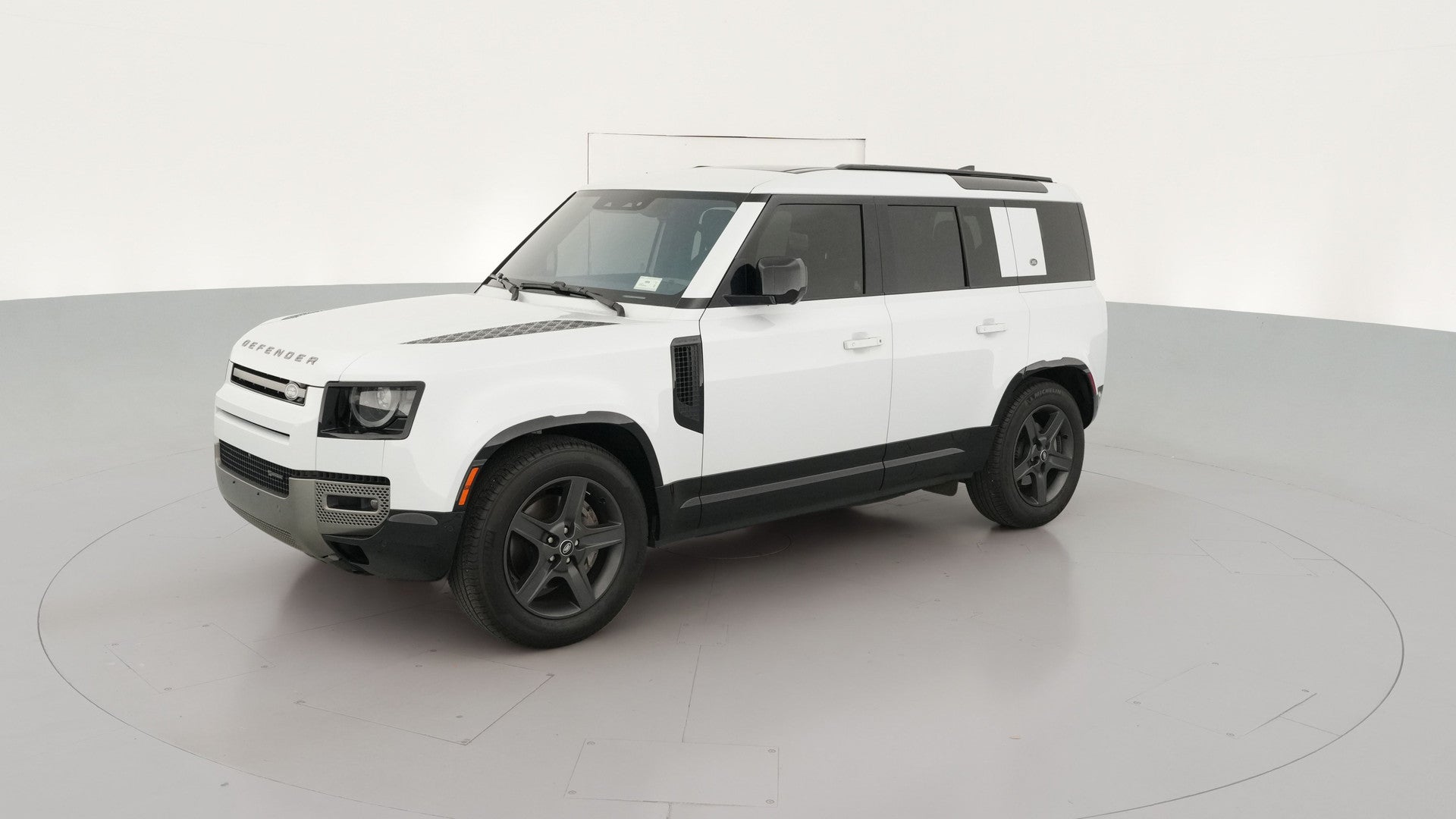 2022 Land Rover Defender 110 vehicle photo