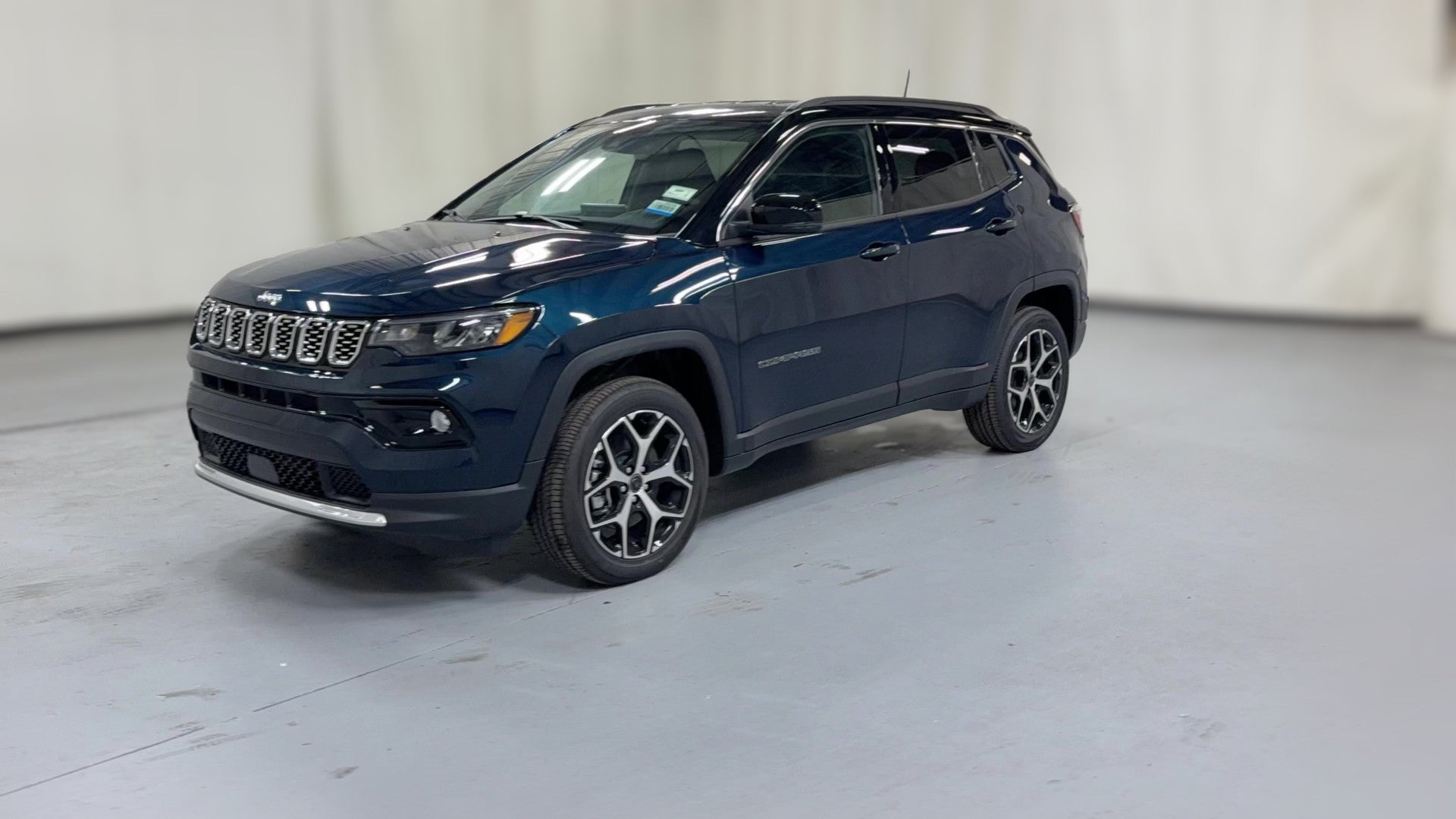 2026 Jeep Compass vehicle photo