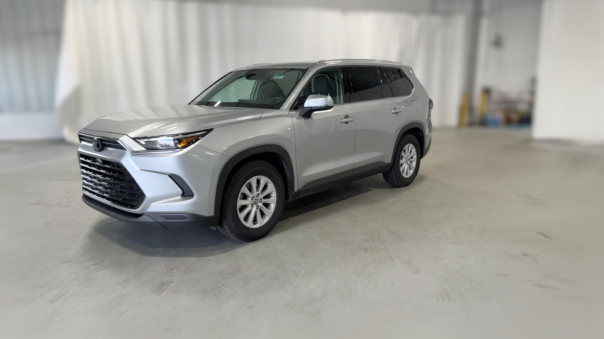 2025 Toyota Grand Highlander vehicle photo