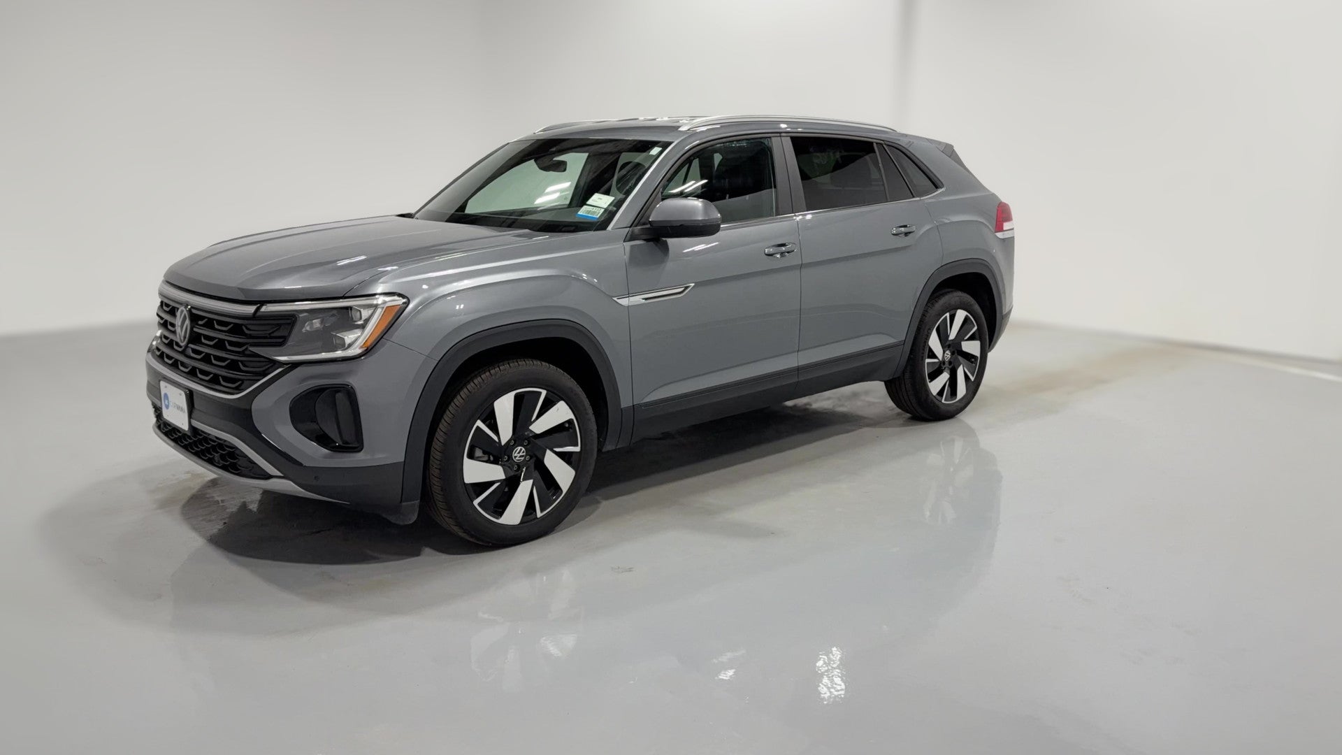 2025 Volkswagen Atlas Cross Sport vehicle photo