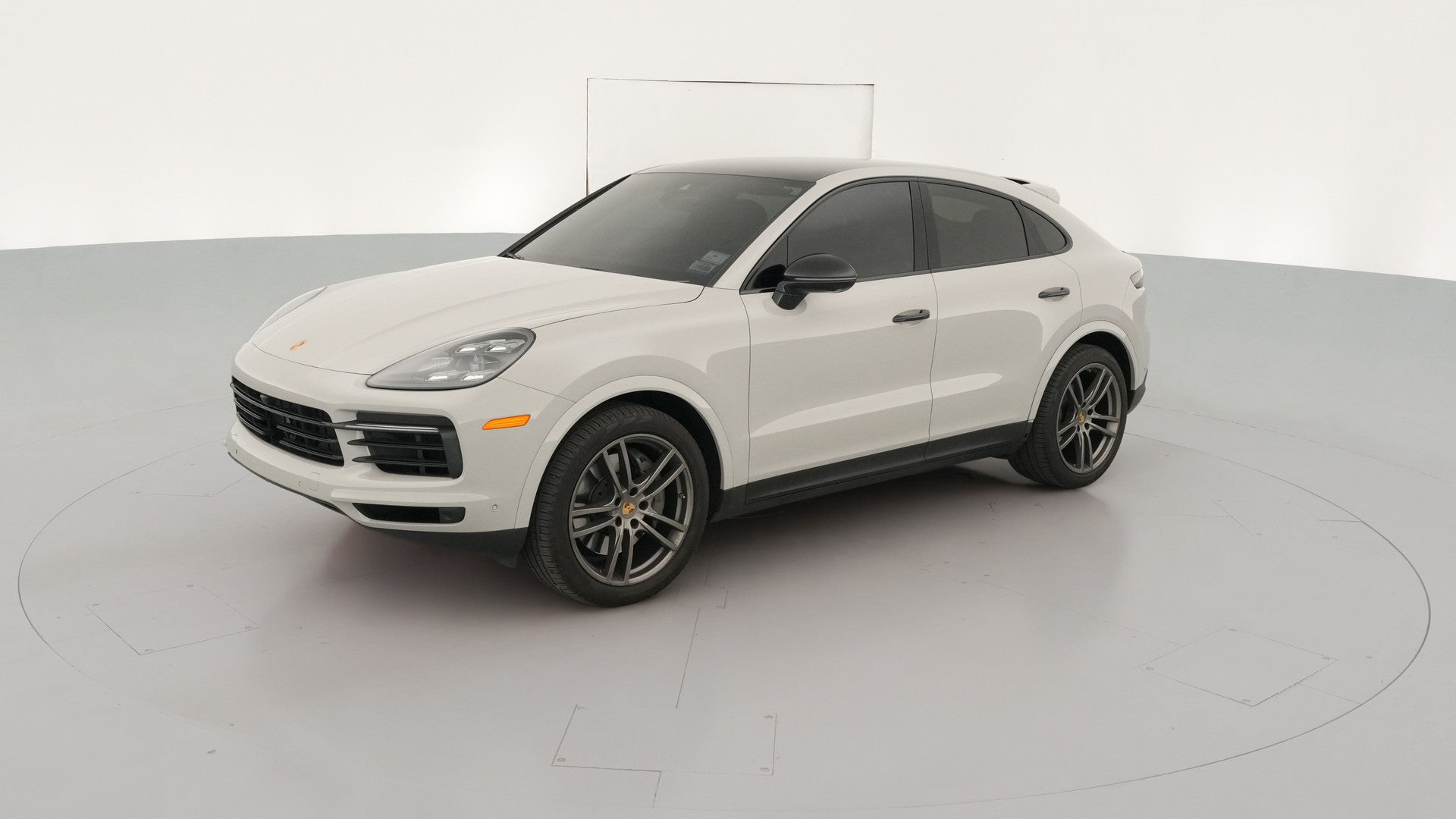 2022 Porsche Cayenne Coupe vehicle photo
