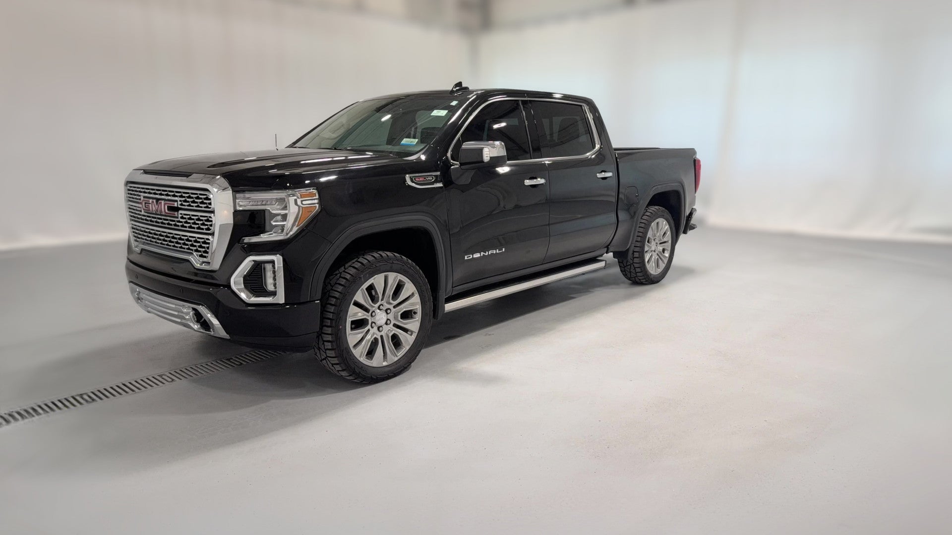 2022 GMC Sierra 1500 Limited Crew Cab vehicle photo