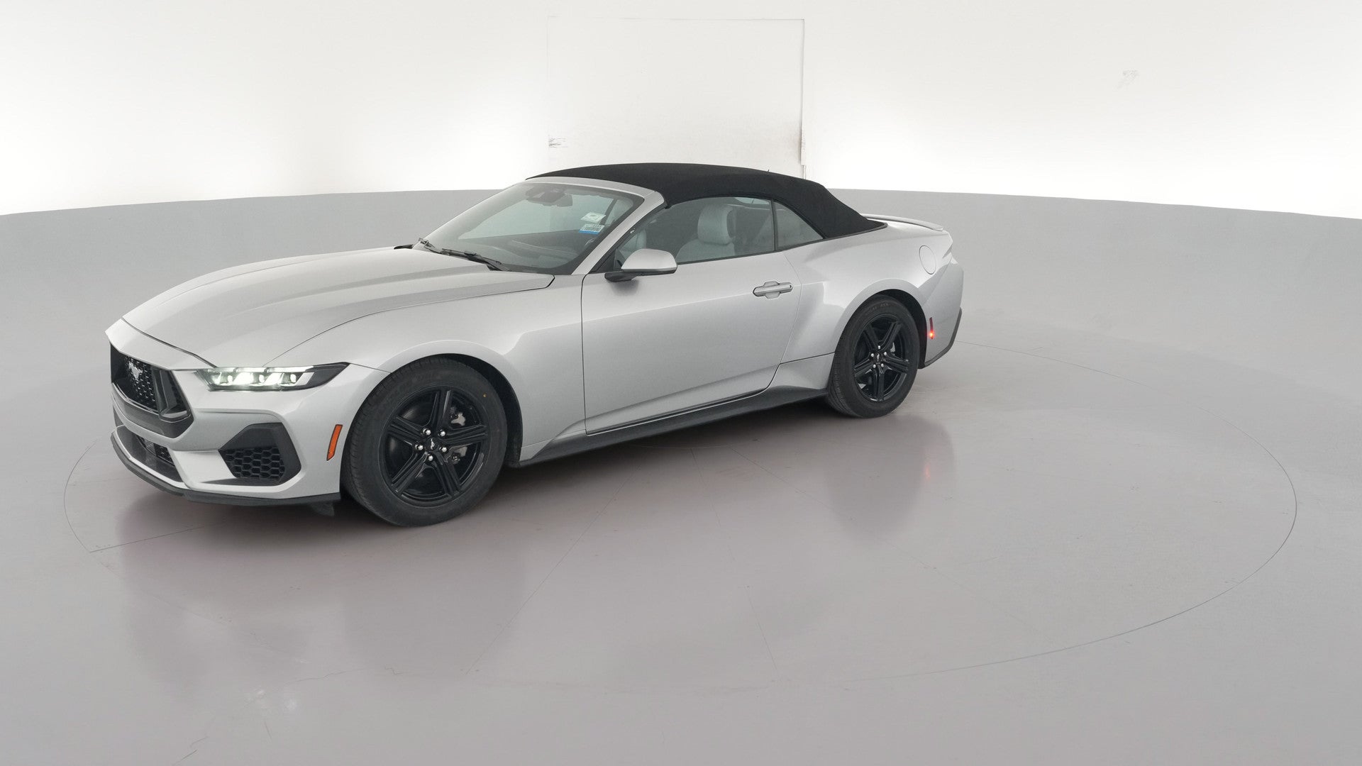 2024 Ford Mustang vehicle photo