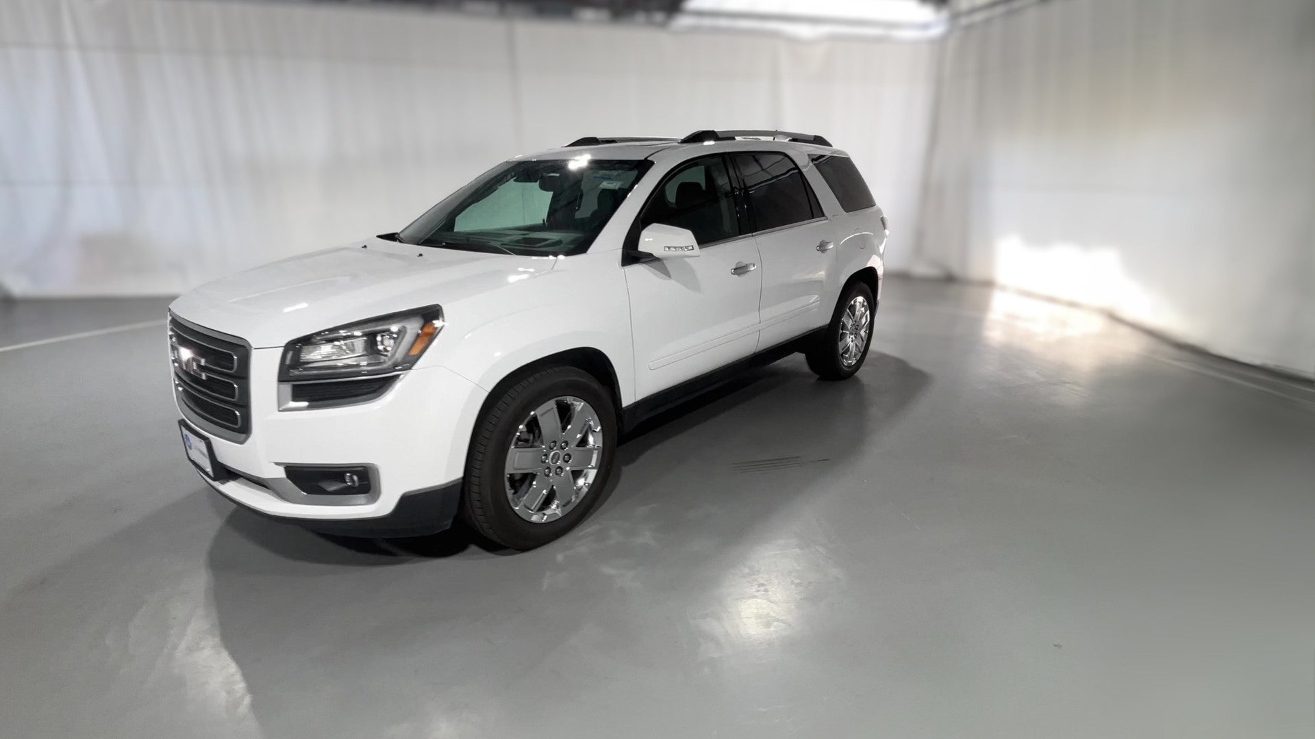 2017 GMC Acadia Limited vehicle photo