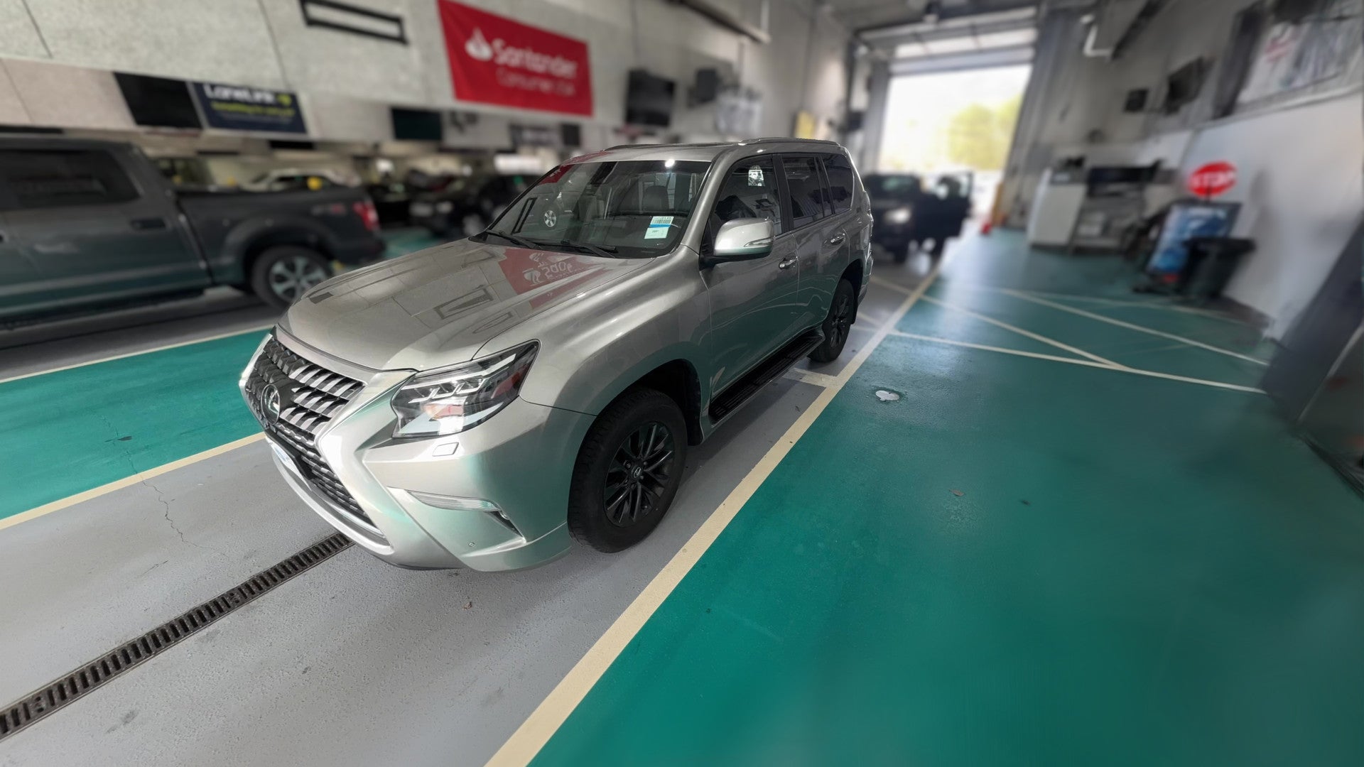2022 Lexus GX vehicle photo