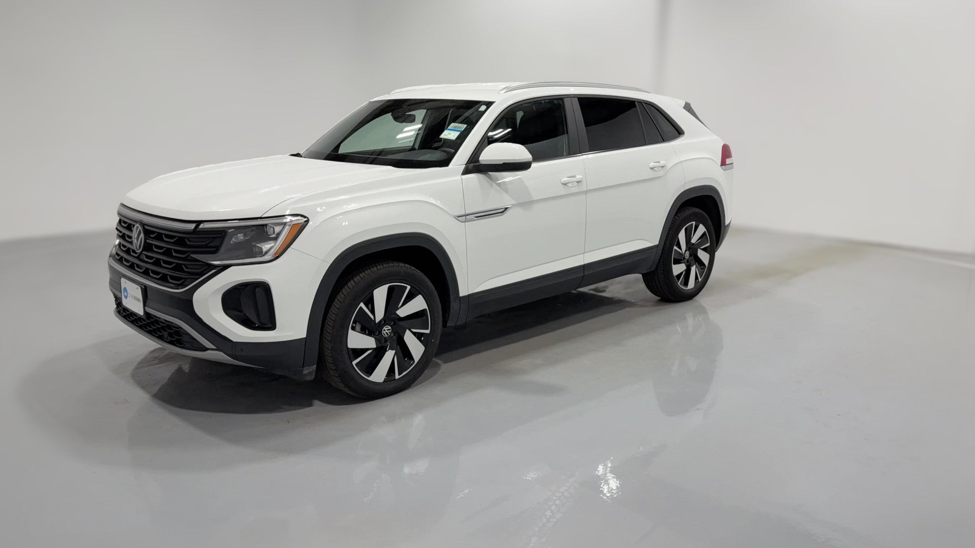 2025 Volkswagen Atlas Cross Sport vehicle photo