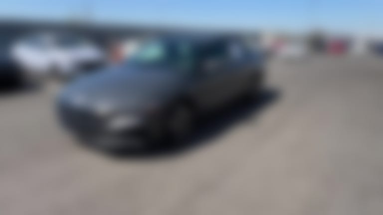 2025 Hyundai Elantra vehicle photo