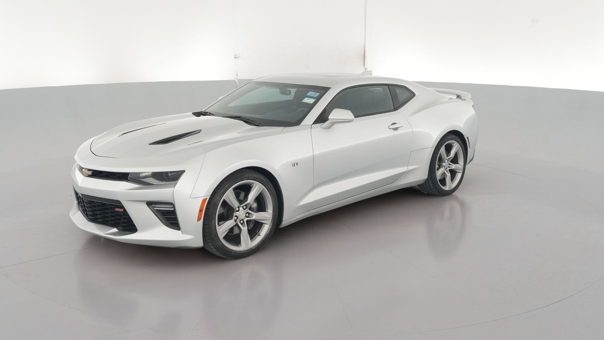 2018 Chevrolet Camaro vehicle photo