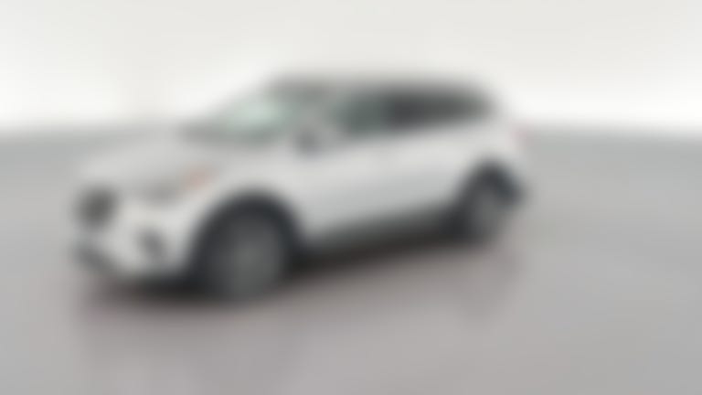 2017 Hyundai Santa Fe vehicle photo
