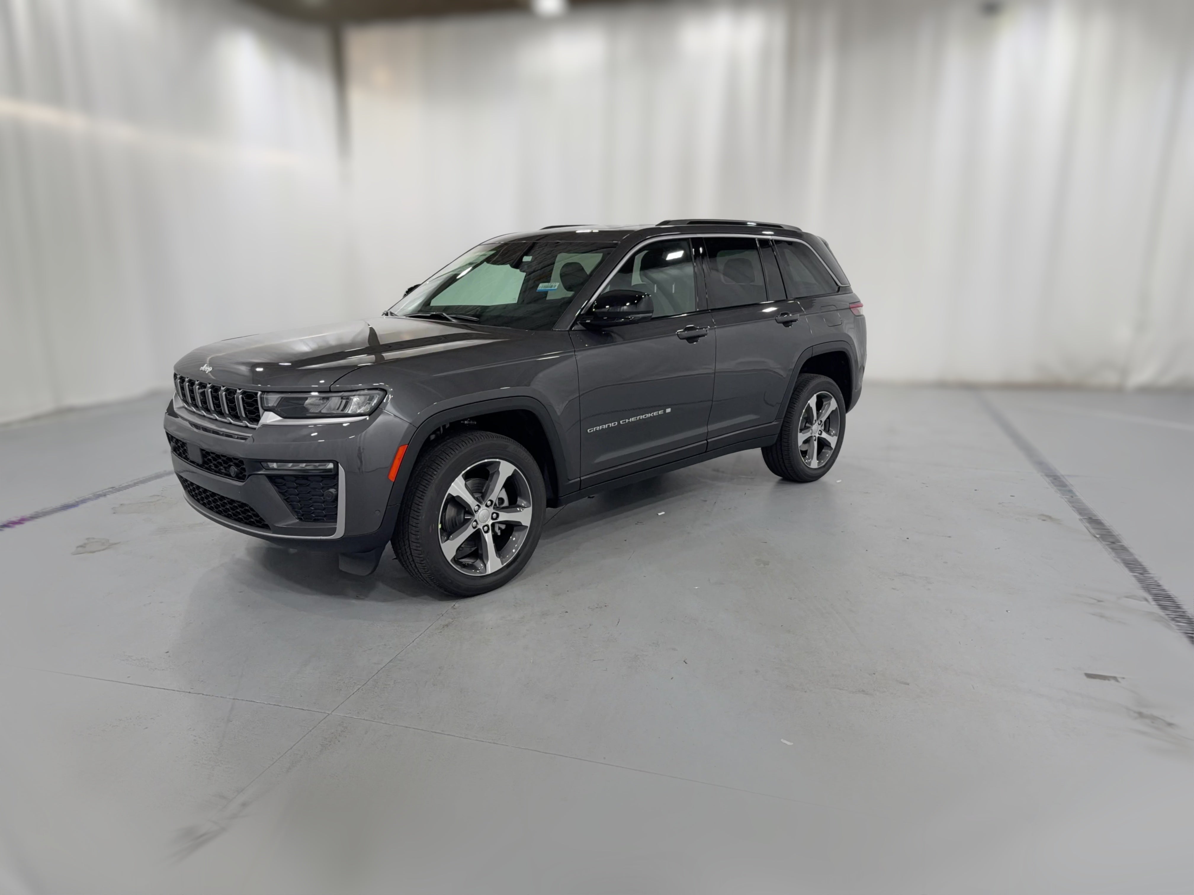 2026 Jeep Grand Cherokee Limited - Photo 28