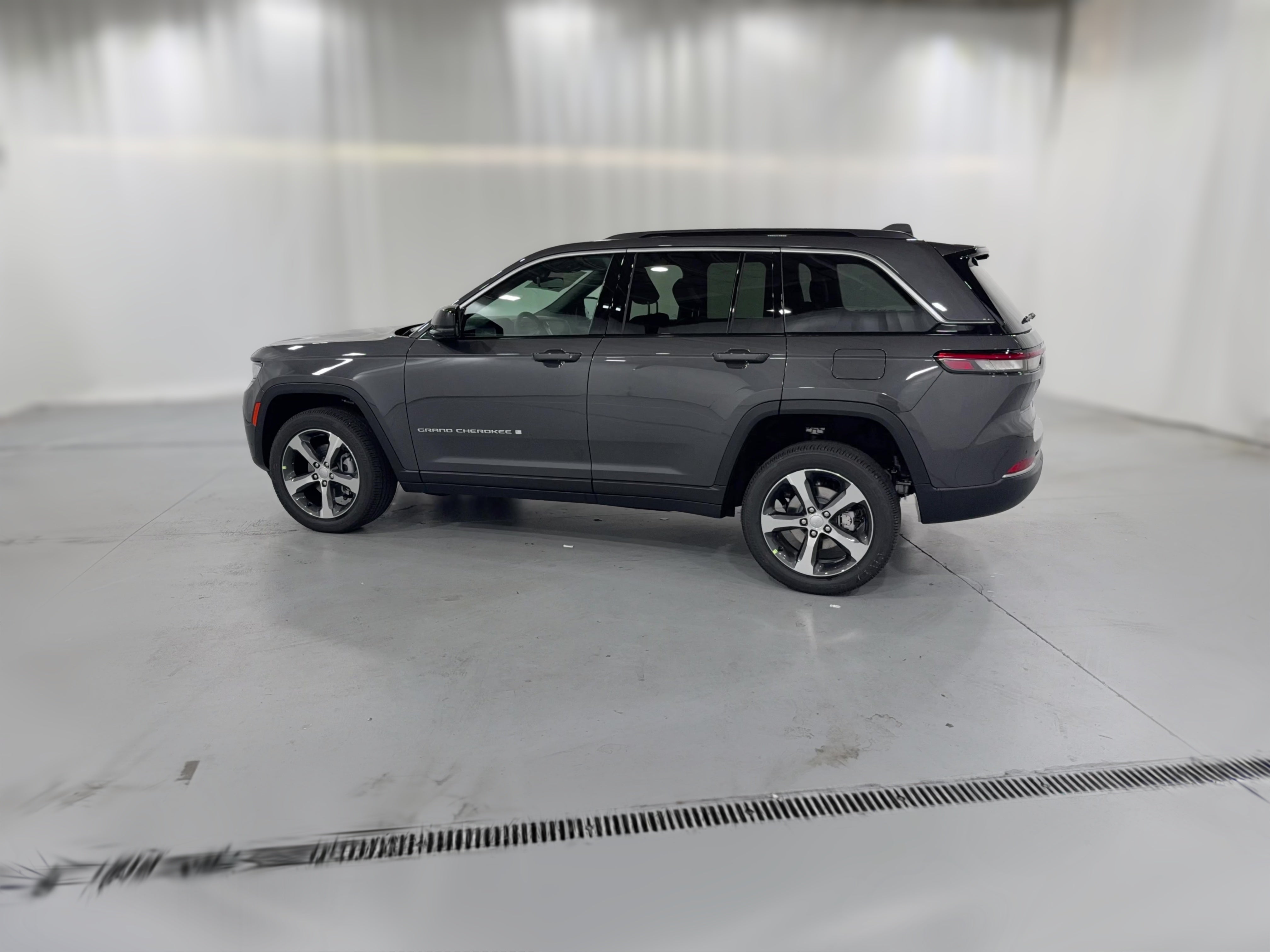 2026 Jeep Grand Cherokee Limited - Photo 31