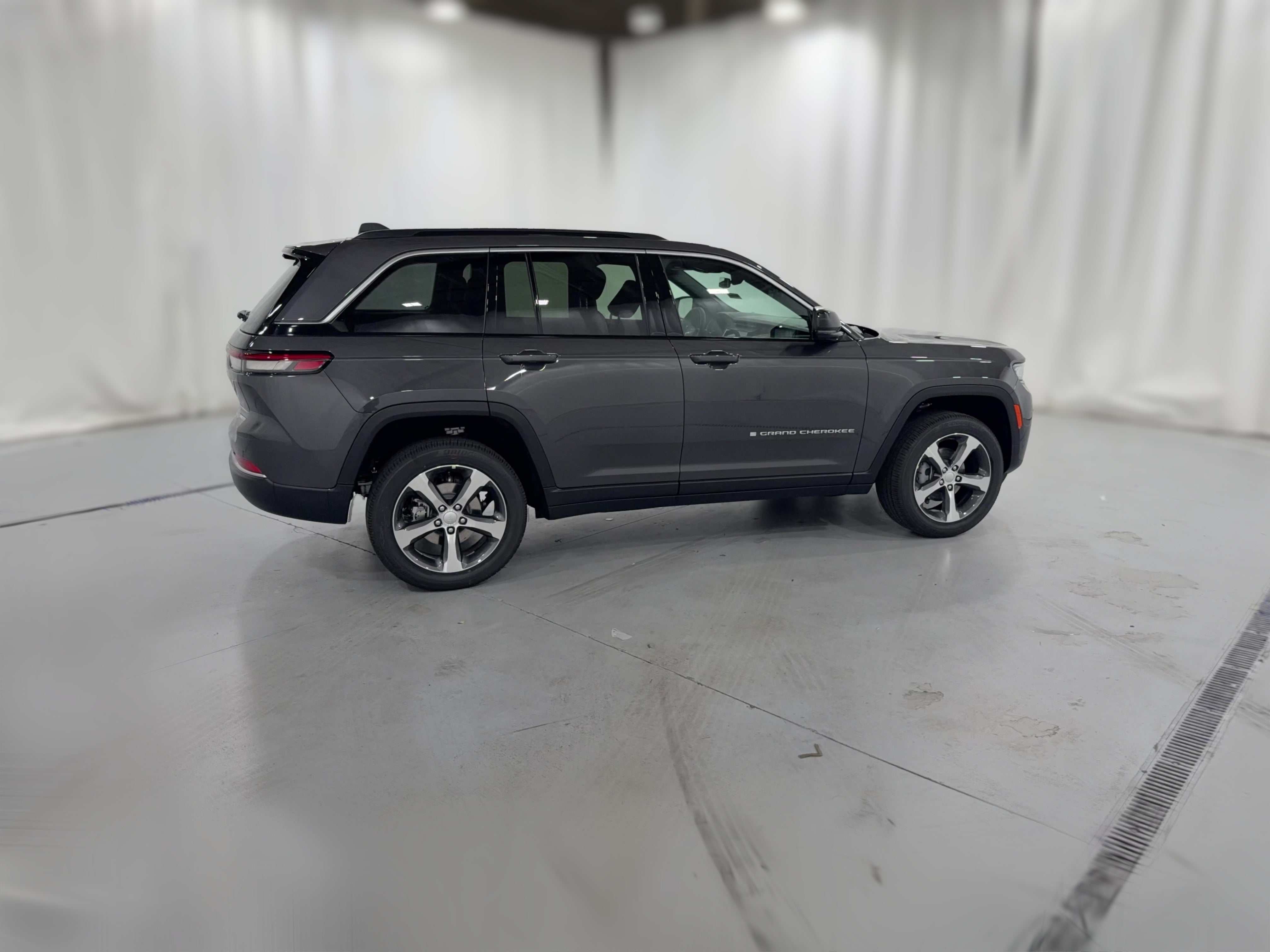 2026 Jeep Grand Cherokee Limited - Photo 37