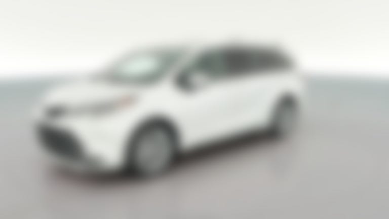 2023 Toyota Sienna vehicle photo