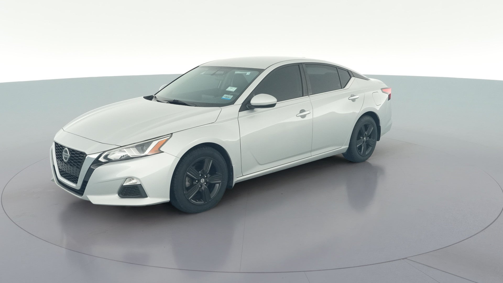 2020 Nissan Altima vehicle photo
