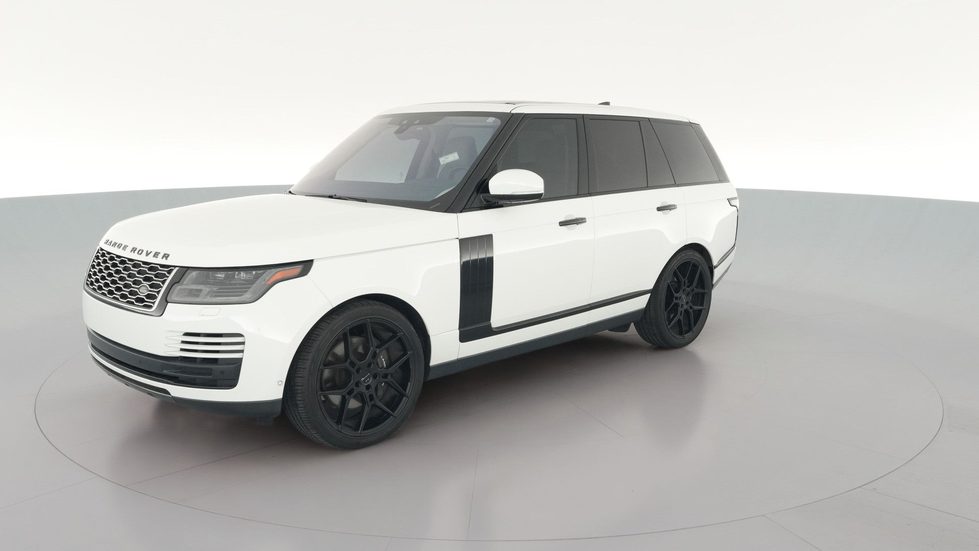 2018 Land Rover Range Rover vehicle photo