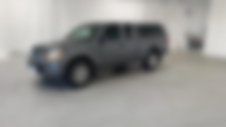 2017 Nissan Frontier King Cab vehicle photo