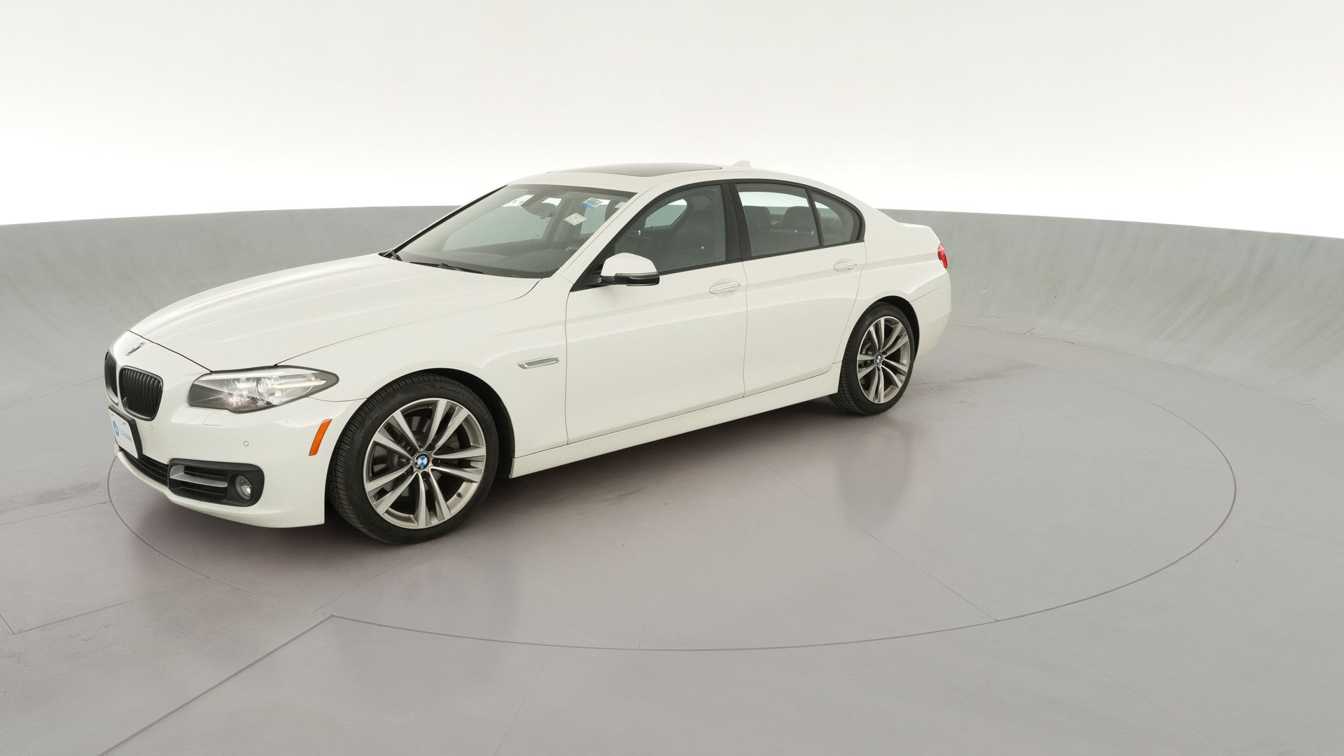2016 BMW 5 Series vehicle photo