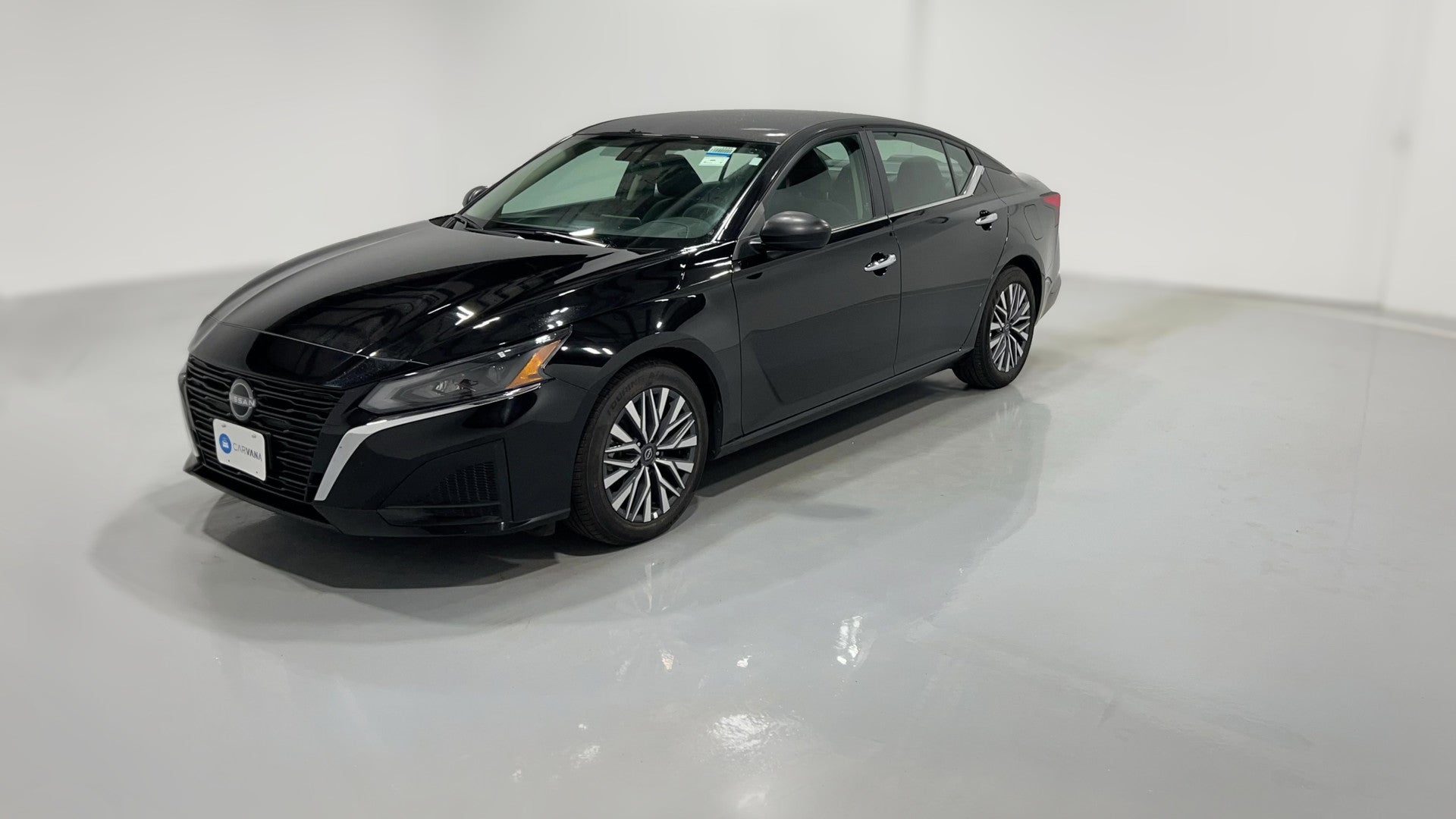 2025 Nissan Altima vehicle photo