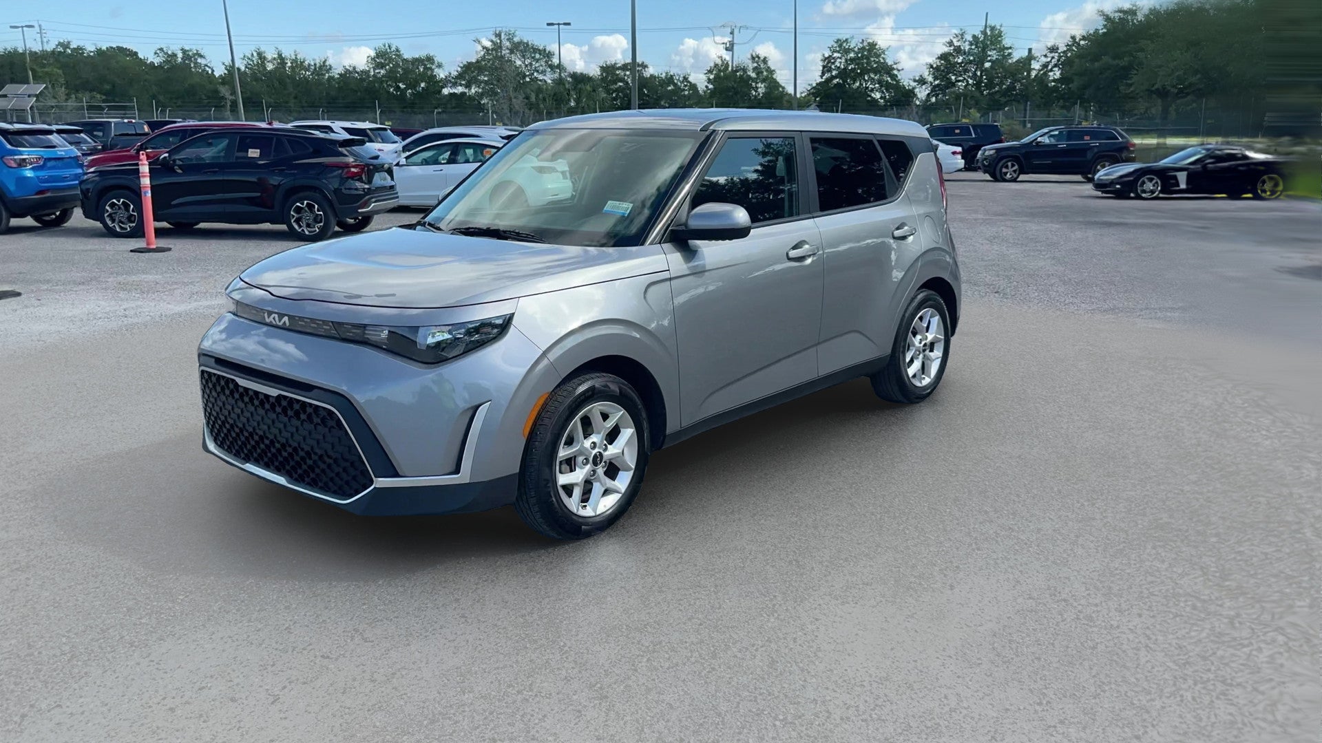 2025 Kia Soul vehicle photo