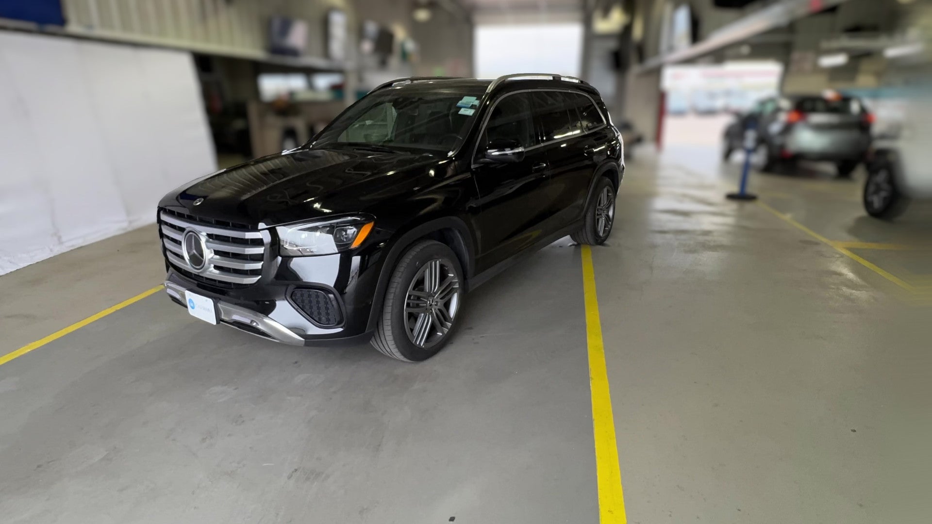 2024 Mercedes-Benz GLS vehicle photo