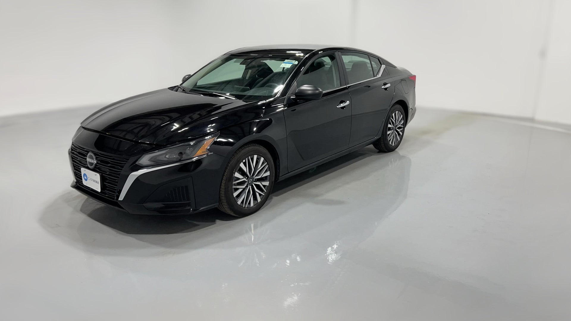 2025 Nissan Altima vehicle photo