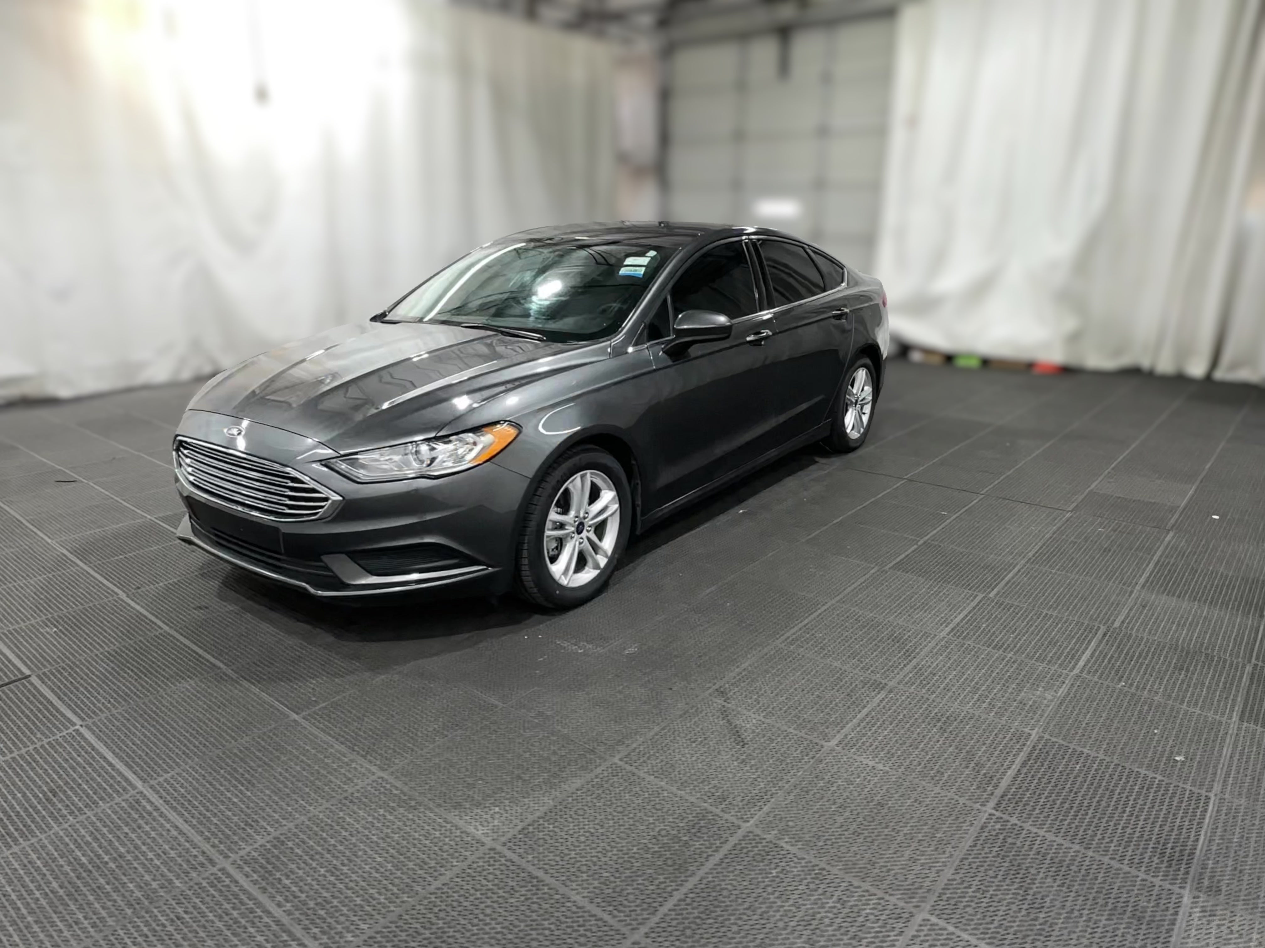 2018 Ford Fusion SE - Photo 22