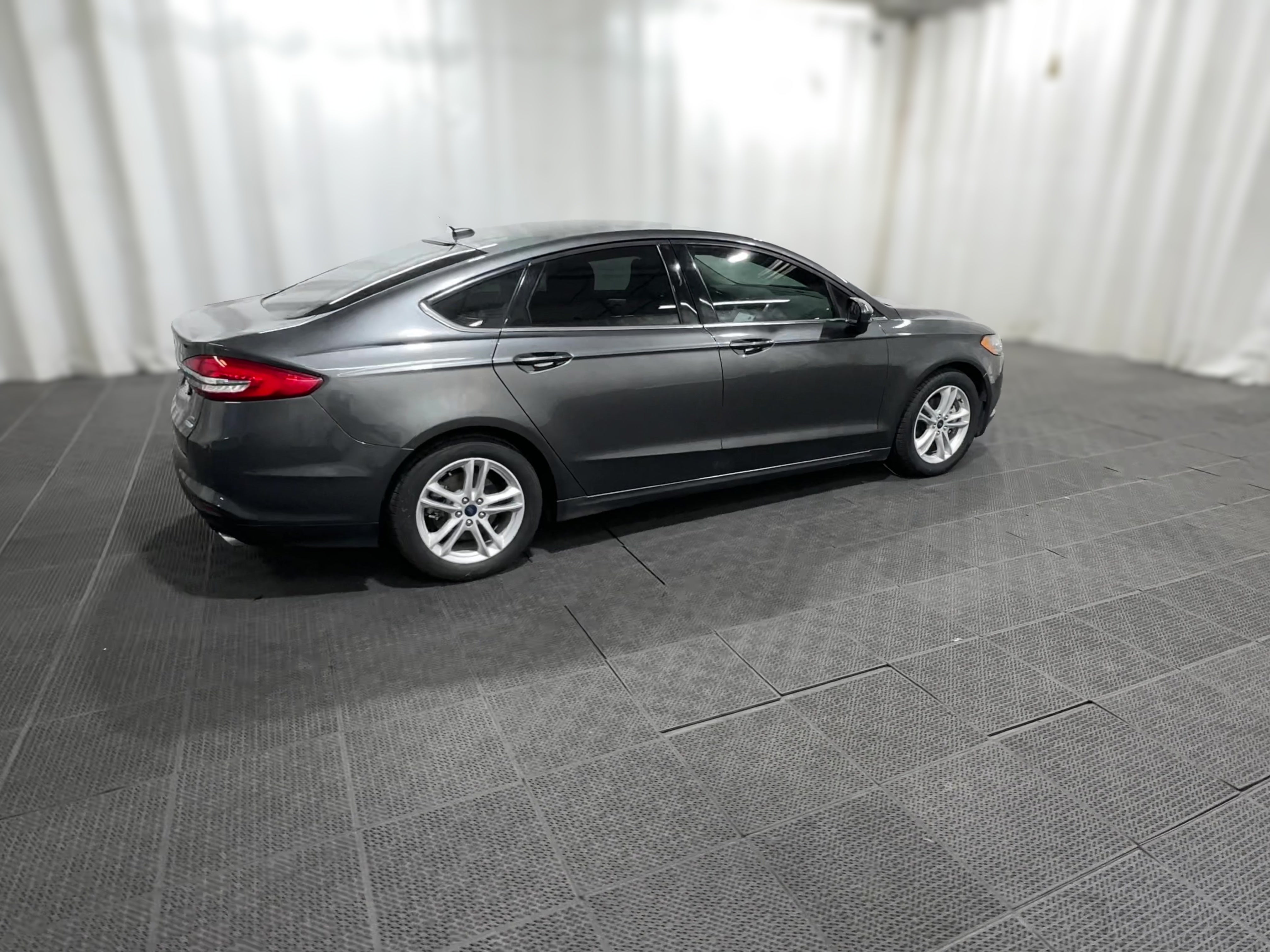 2018 Ford Fusion SE - Photo 31