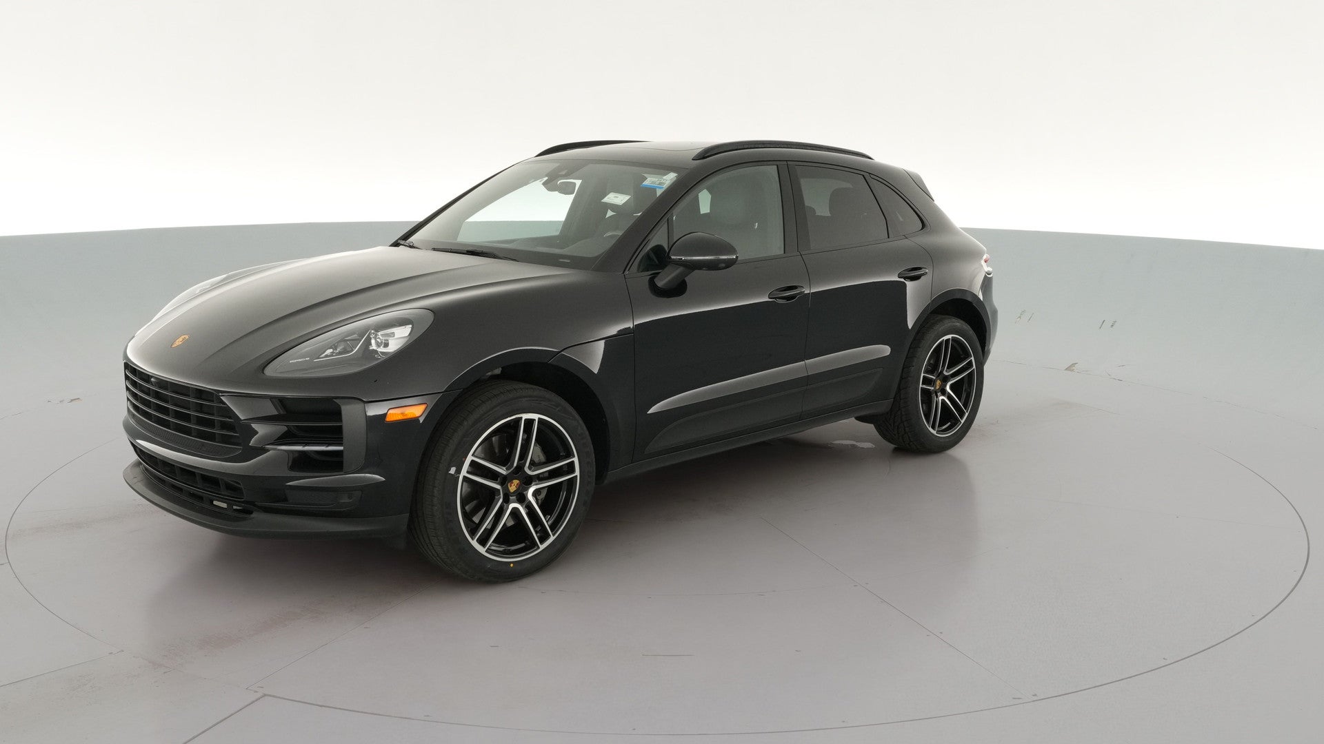 2021 Porsche Macan vehicle photo