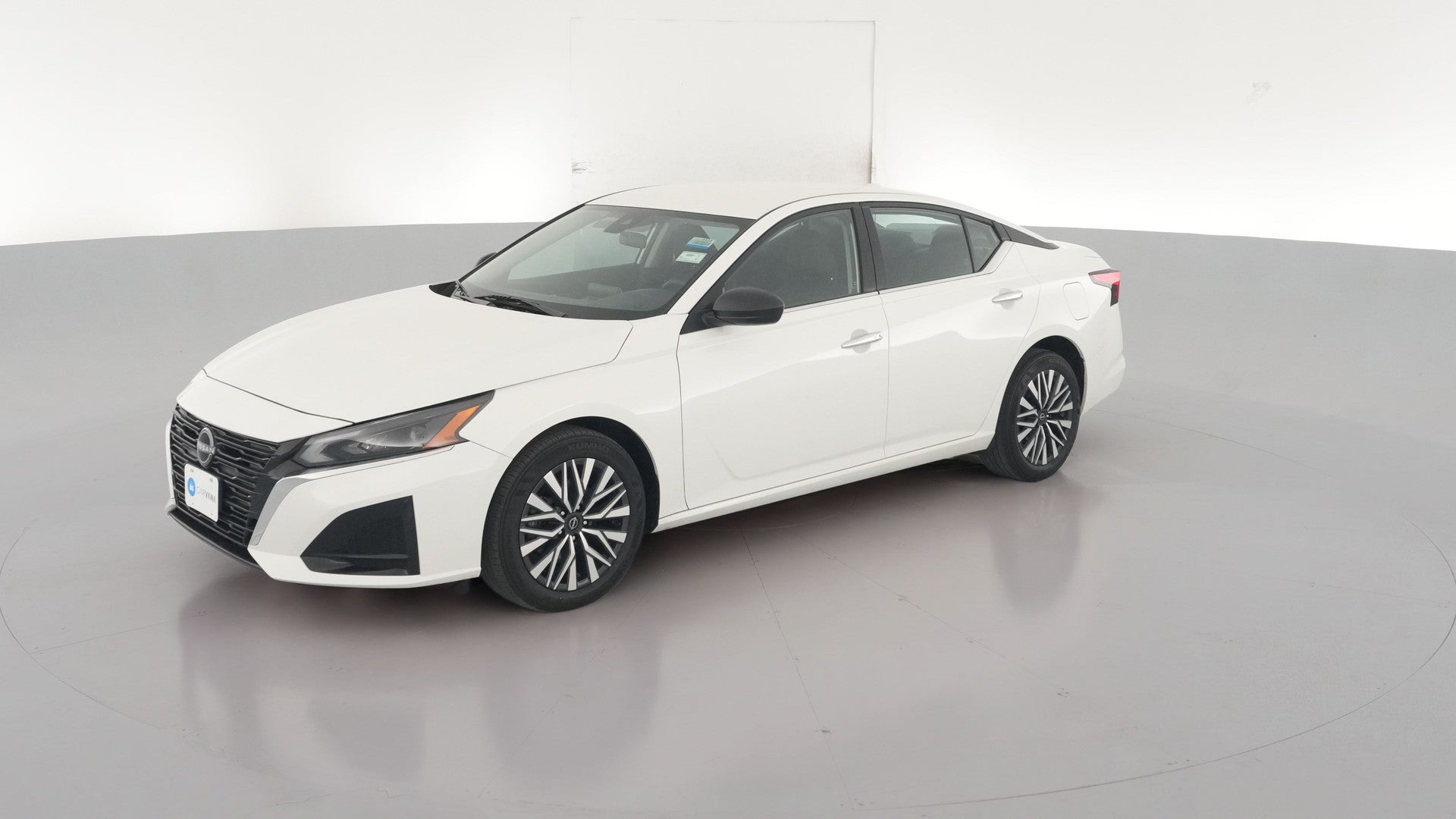 2024 Nissan Altima vehicle photo