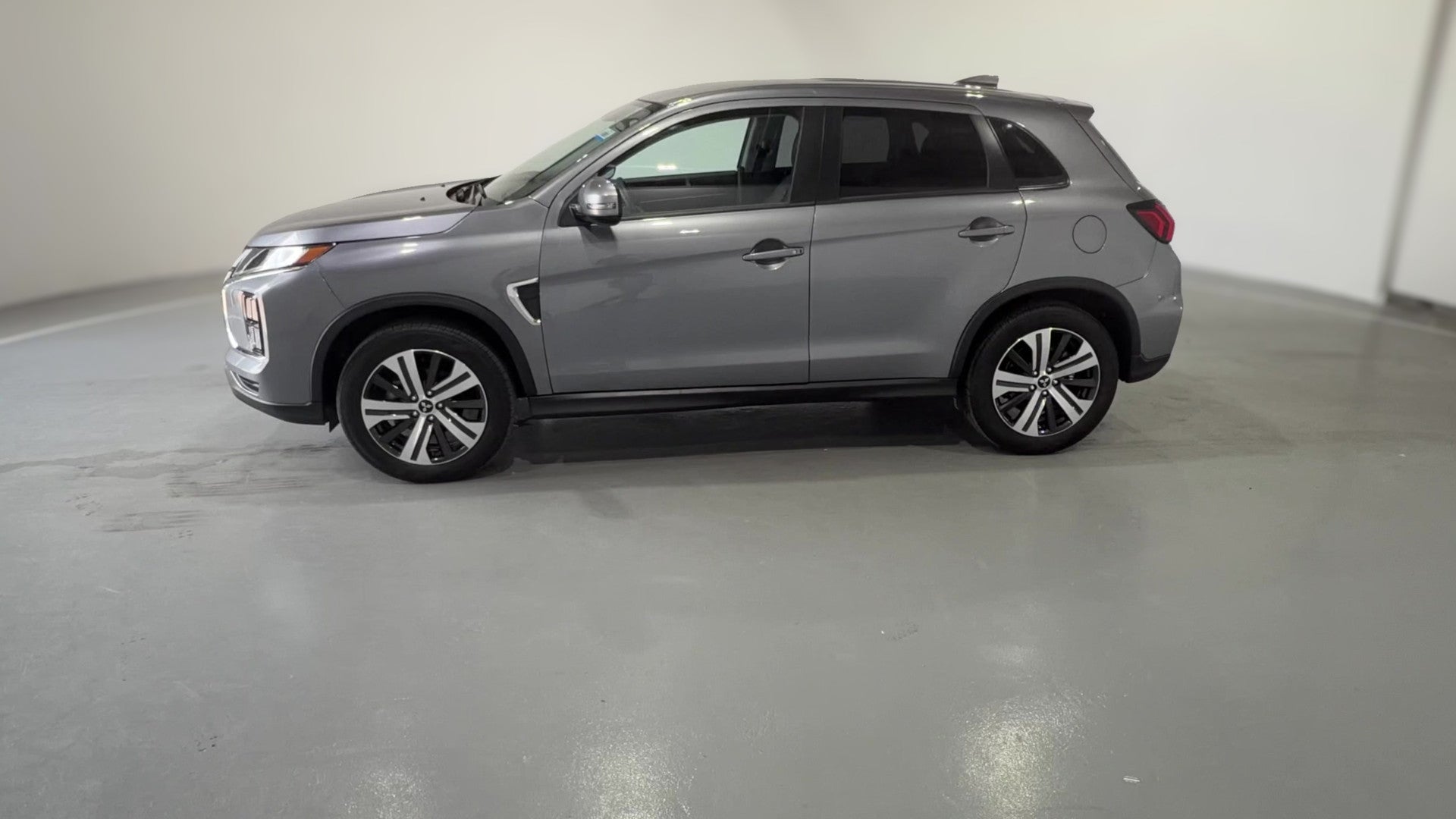 2025 Mitsubishi Outlander Sport vehicle photo