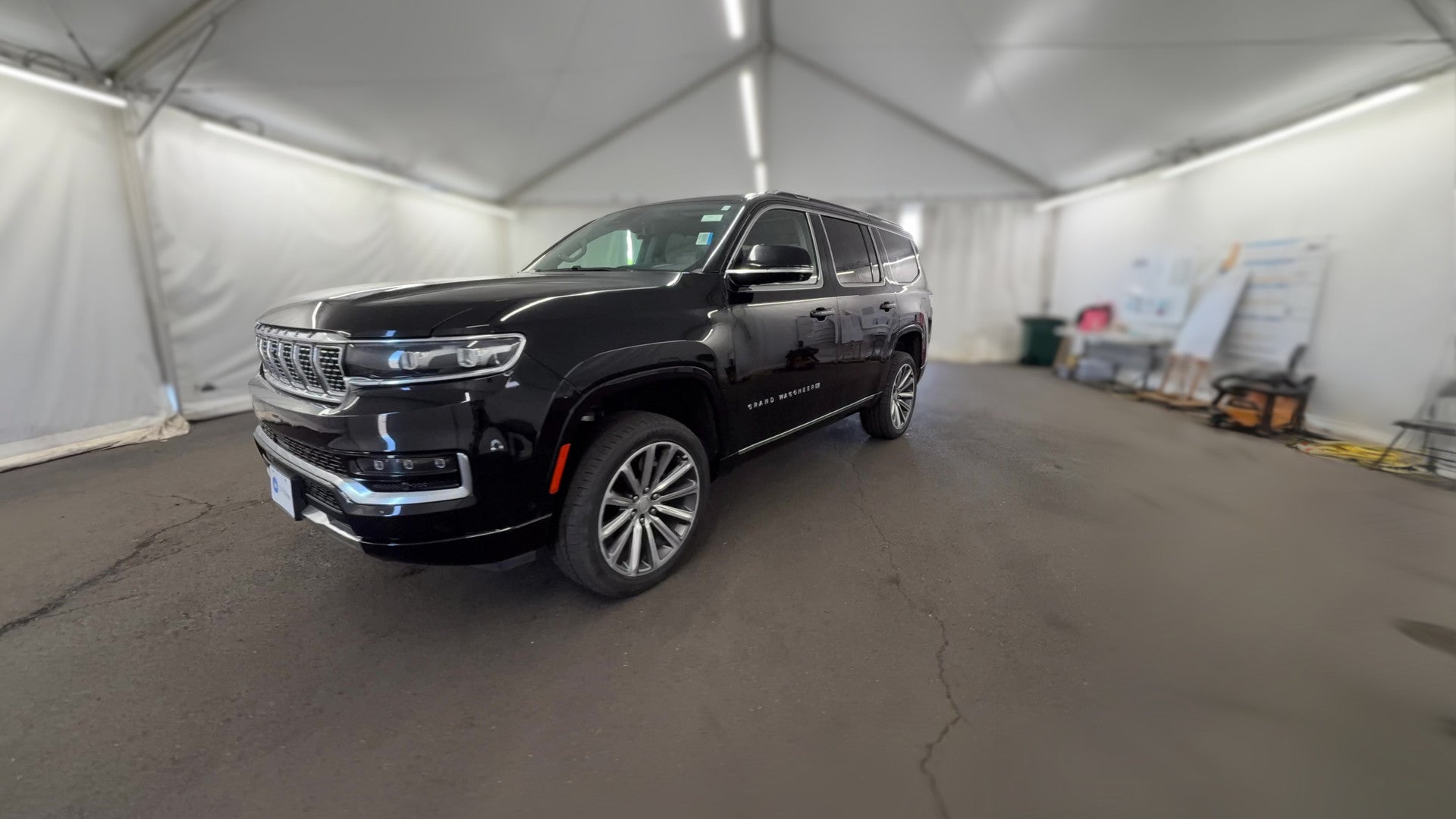 2023 Jeep Grand Wagoneer vehicle photo