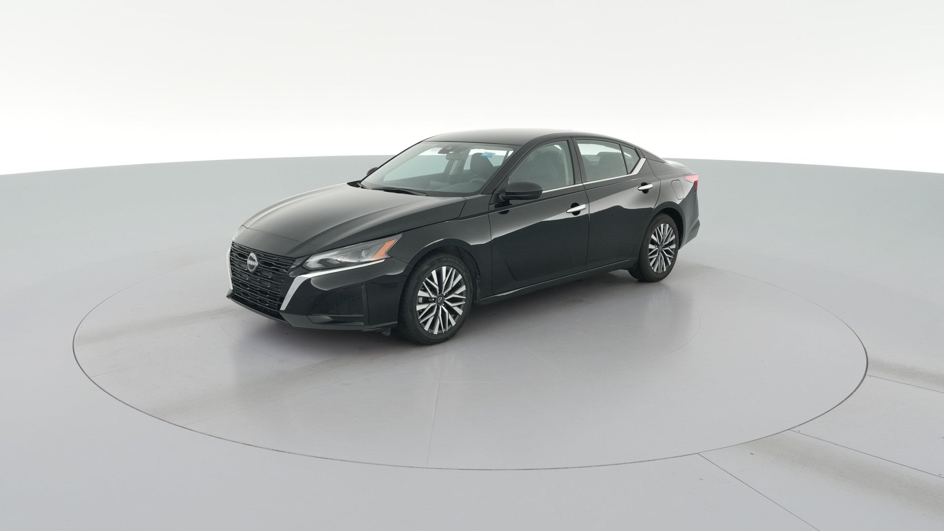 2025 Nissan Altima vehicle photo