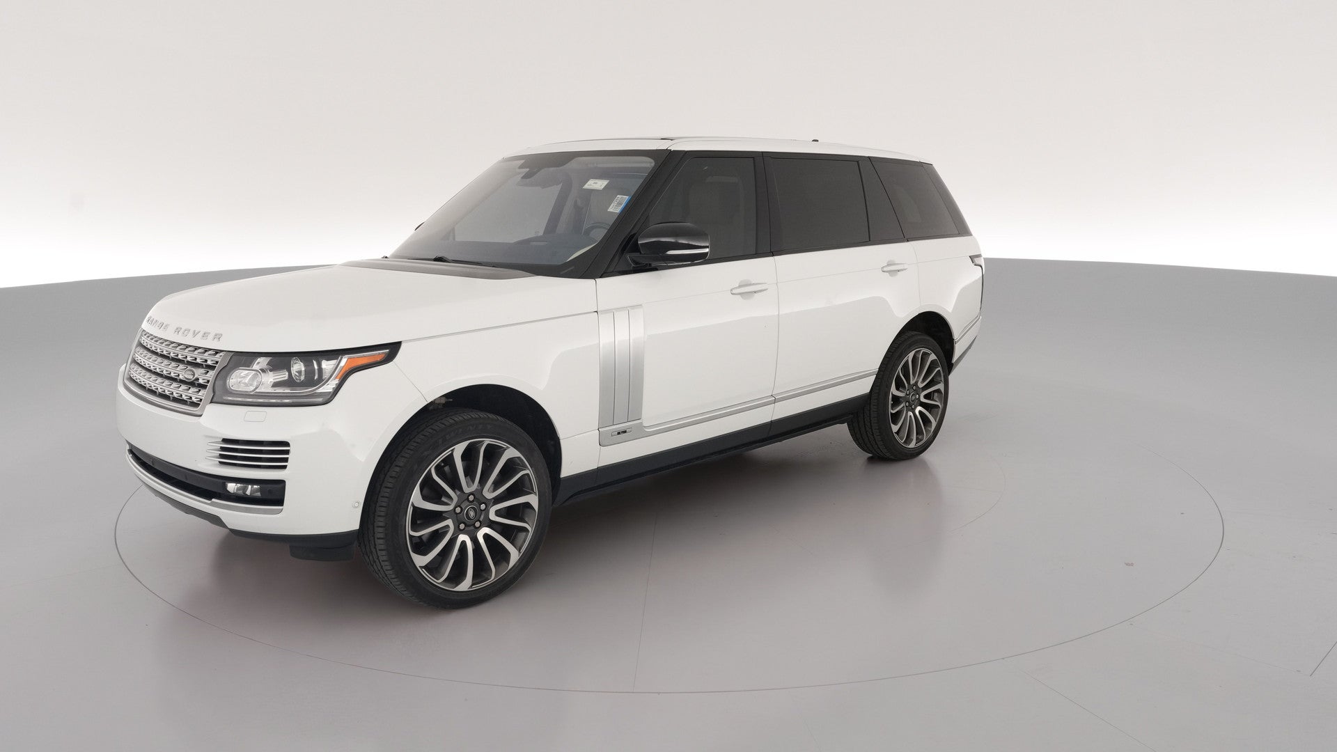 2016 Land Rover Range Rover vehicle photo