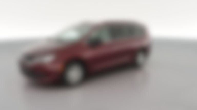 2021 Chrysler Voyager vehicle photo