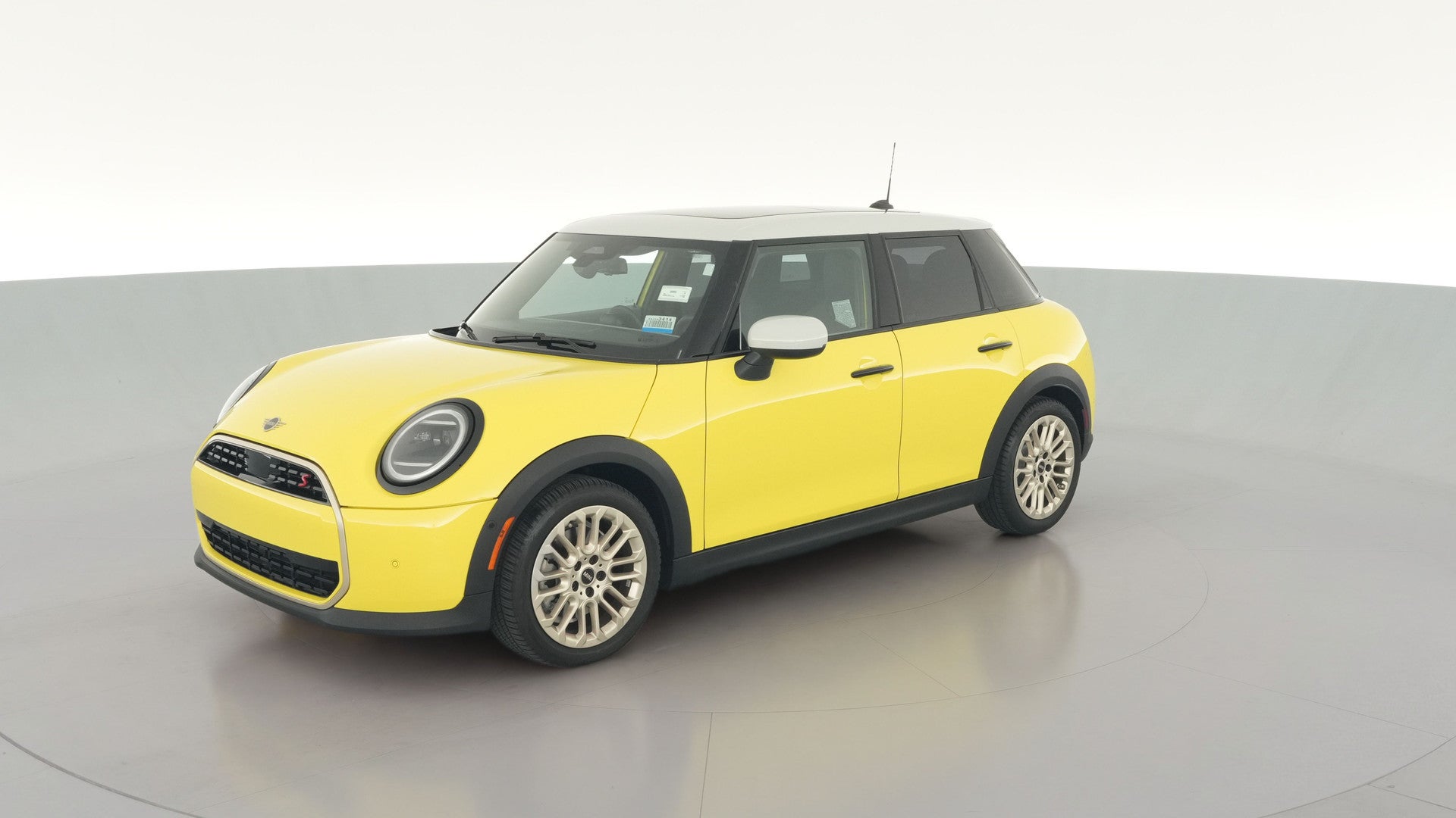 2025 MINI Hardtop 4 Door vehicle photo