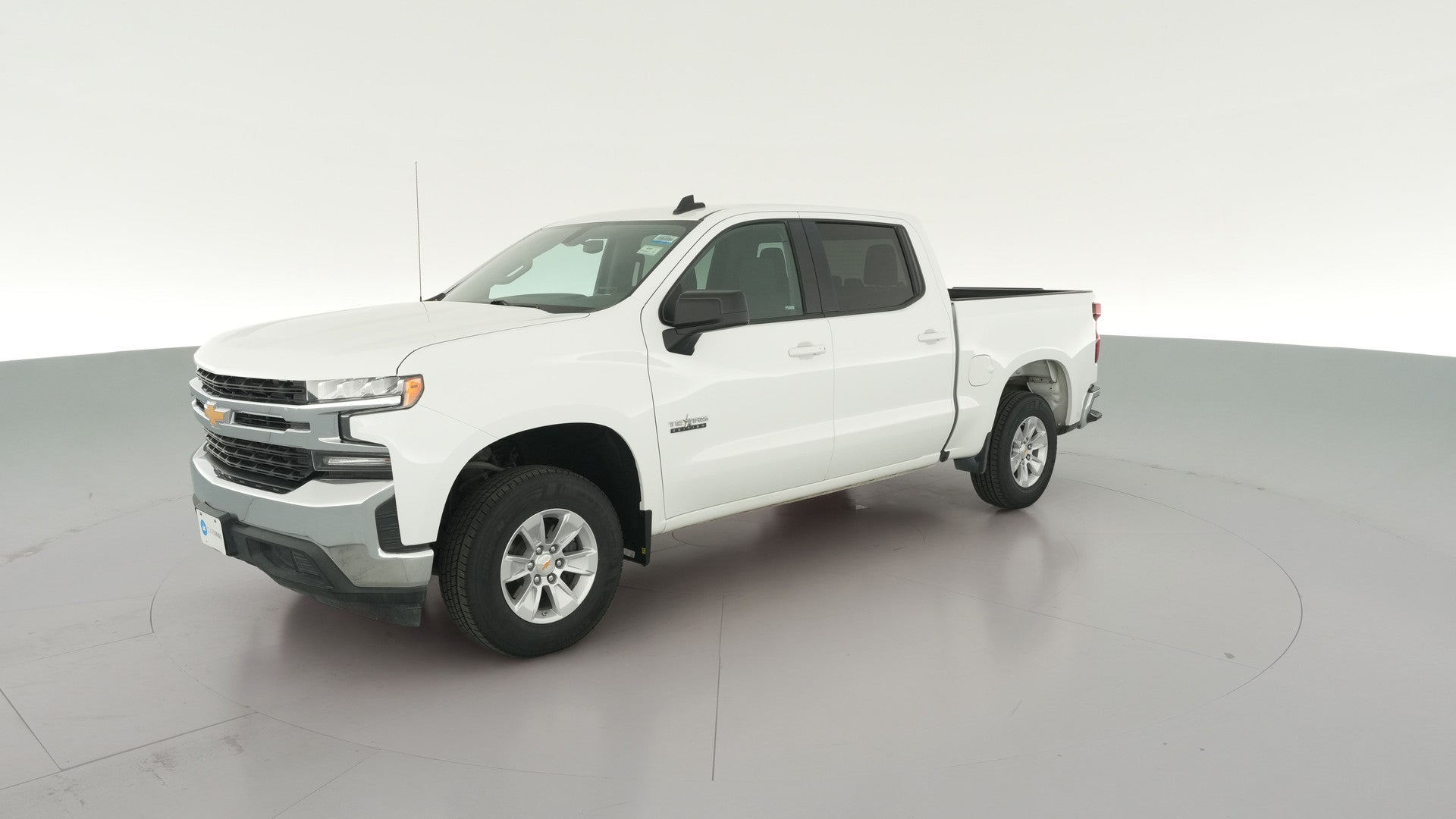2020 Chevrolet Silverado 1500 Crew Cab vehicle photo