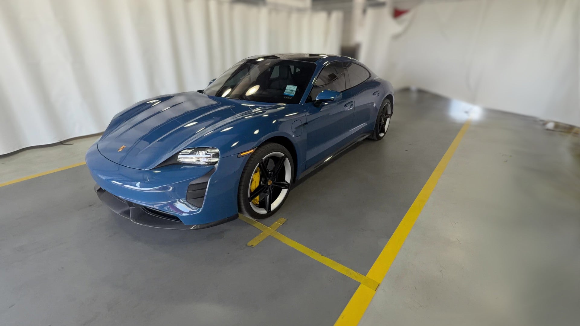 2023 Porsche Taycan vehicle photo