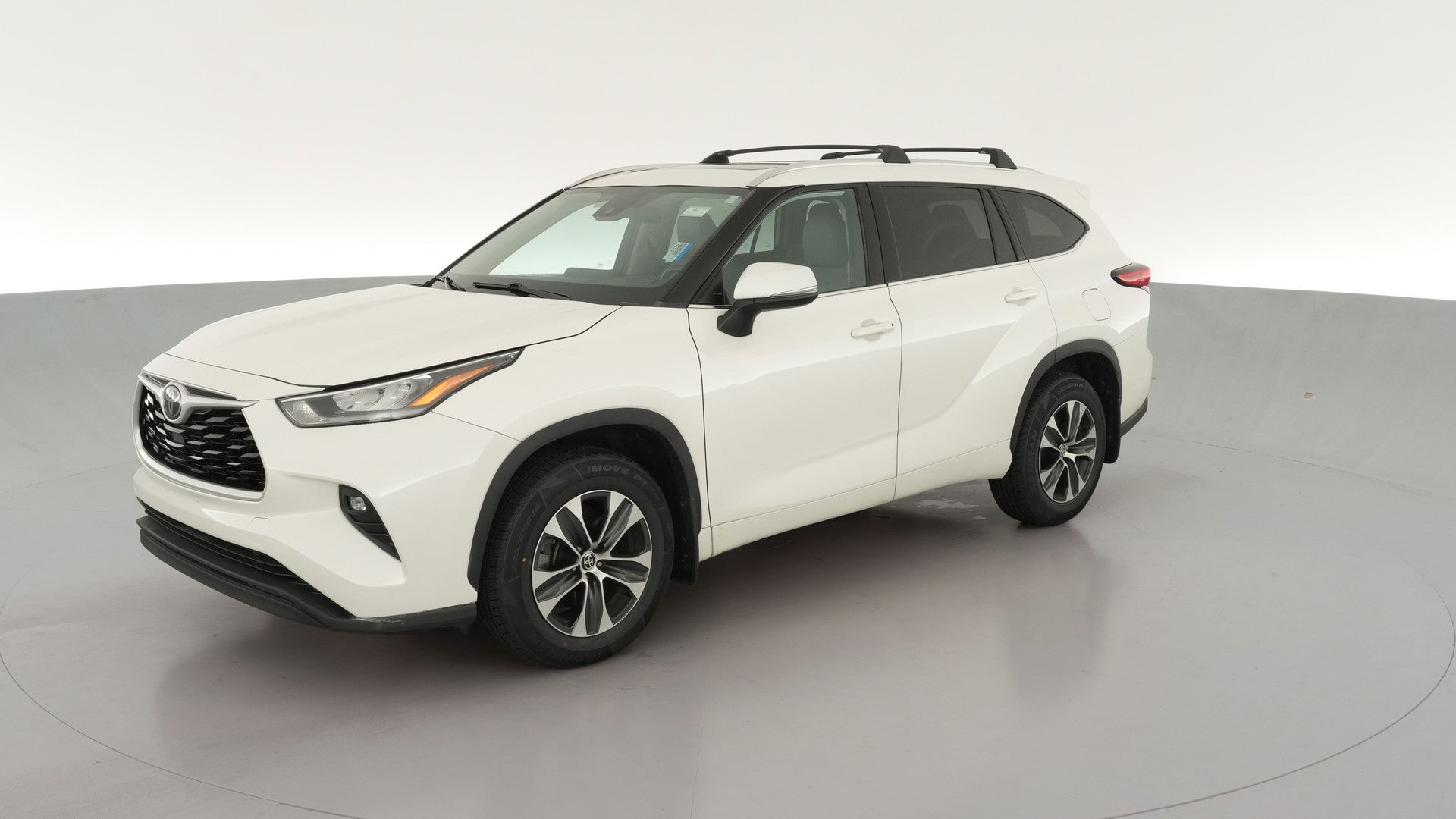 2020 Toyota Highlander vehicle photo
