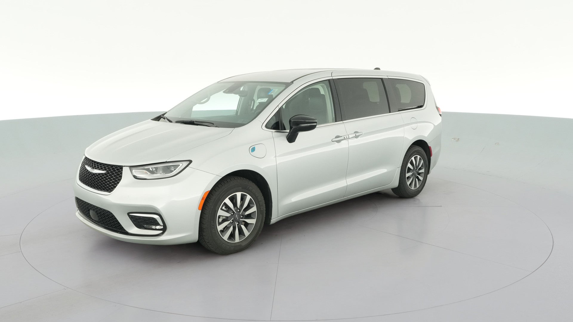 2024 Chrysler Pacifica Hybrid vehicle photo