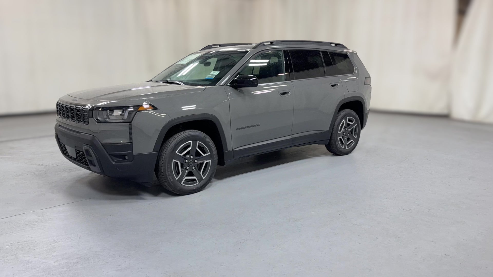 2026 Jeep Cherokee vehicle photo