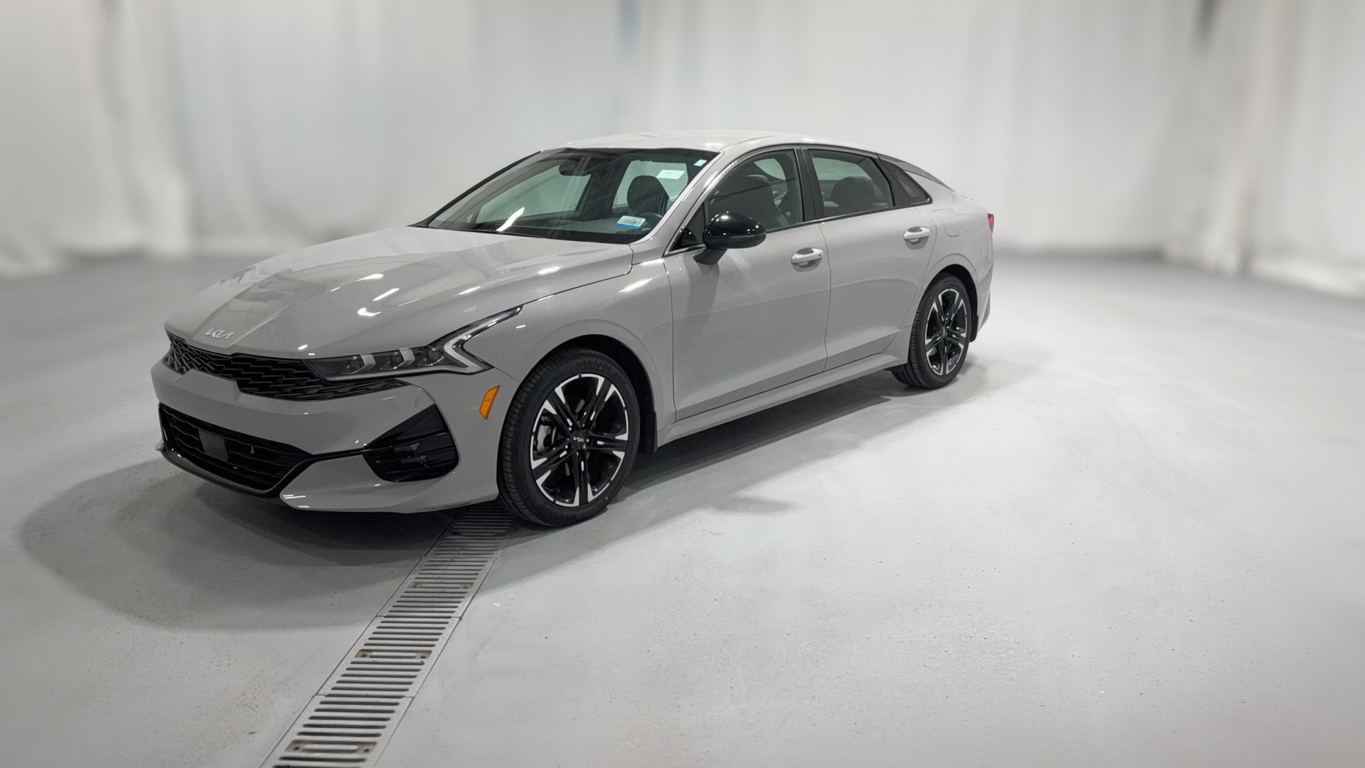 2024 Kia K5 vehicle photo